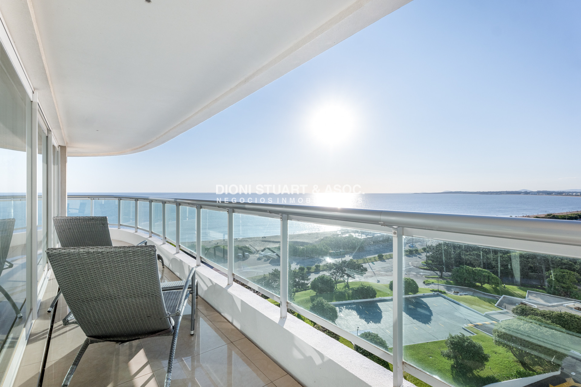 Apartamento ID.815 - Aquarela Esquinero En Venta - 3 Suites + dep - La mejor orientación
