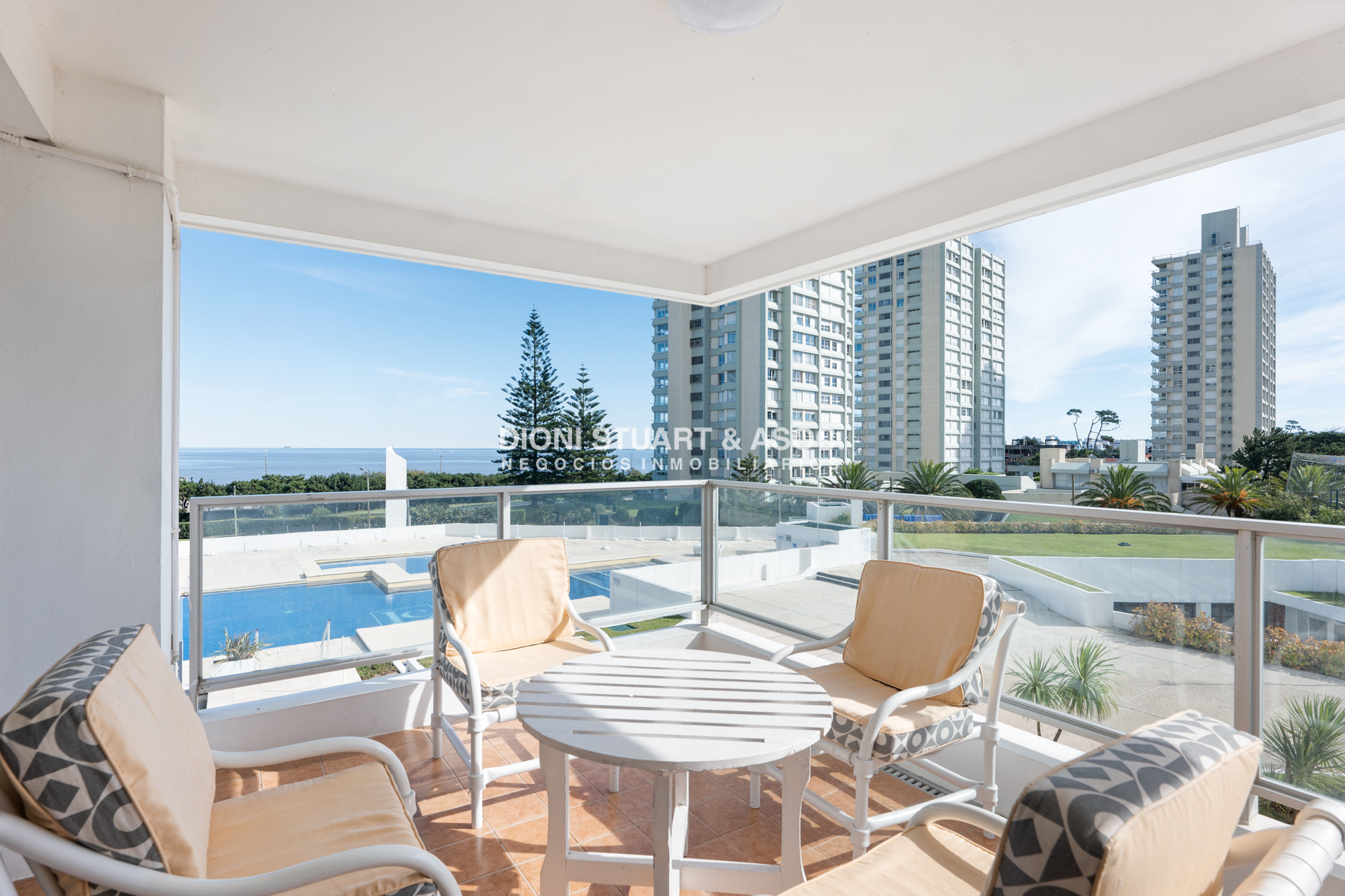 Apartamento ID.675 - APARTAMENTO EN PLAYA MANSA - TORRE JEFFERSON  - 4 DORMITORIOS - COMPLEJO LINCOLN CENTER