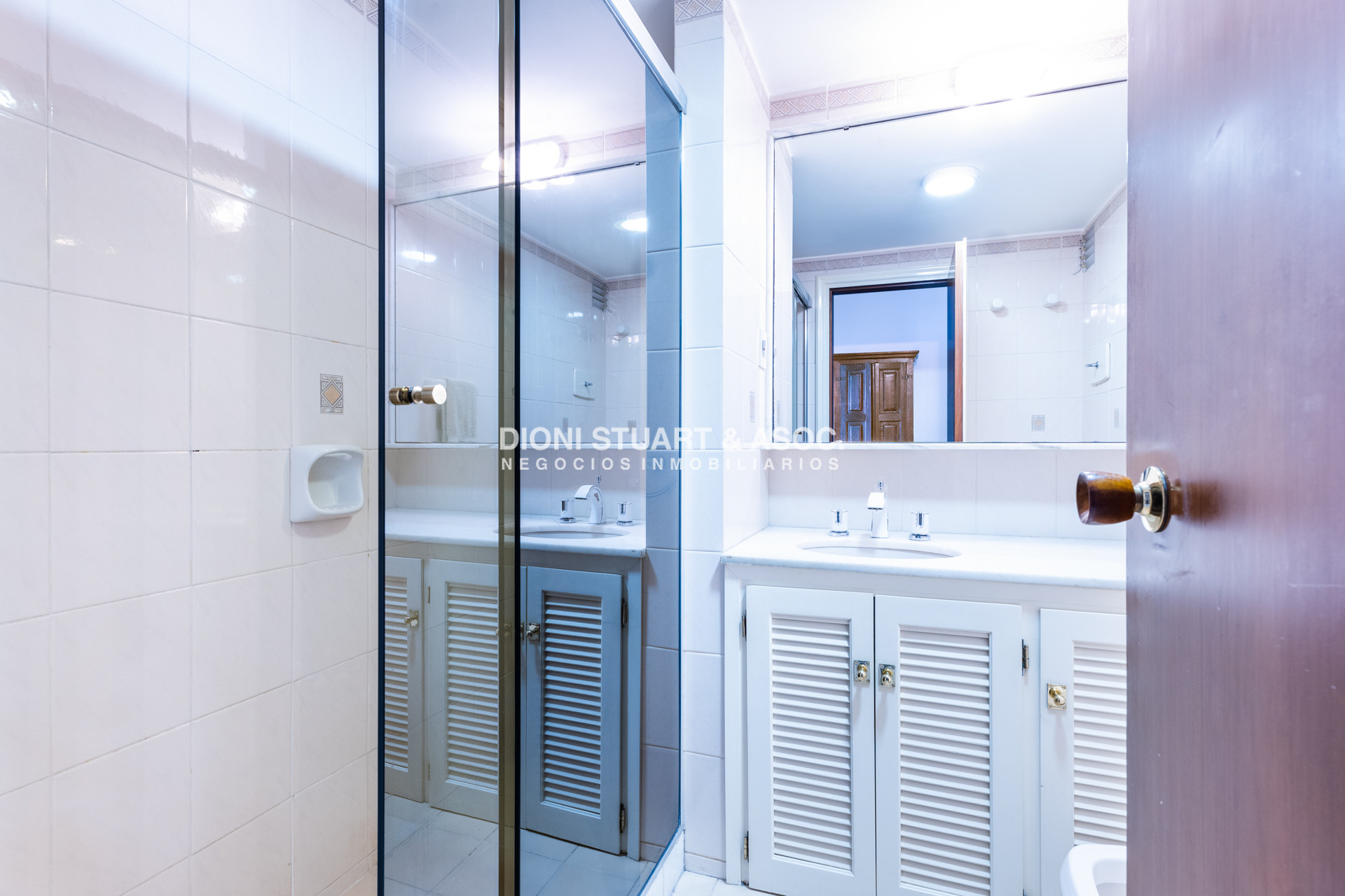 Apartamento ID.749 - Edificio Carmel - Apartamento de 3 Dorm y Dep. - Punta del Este
