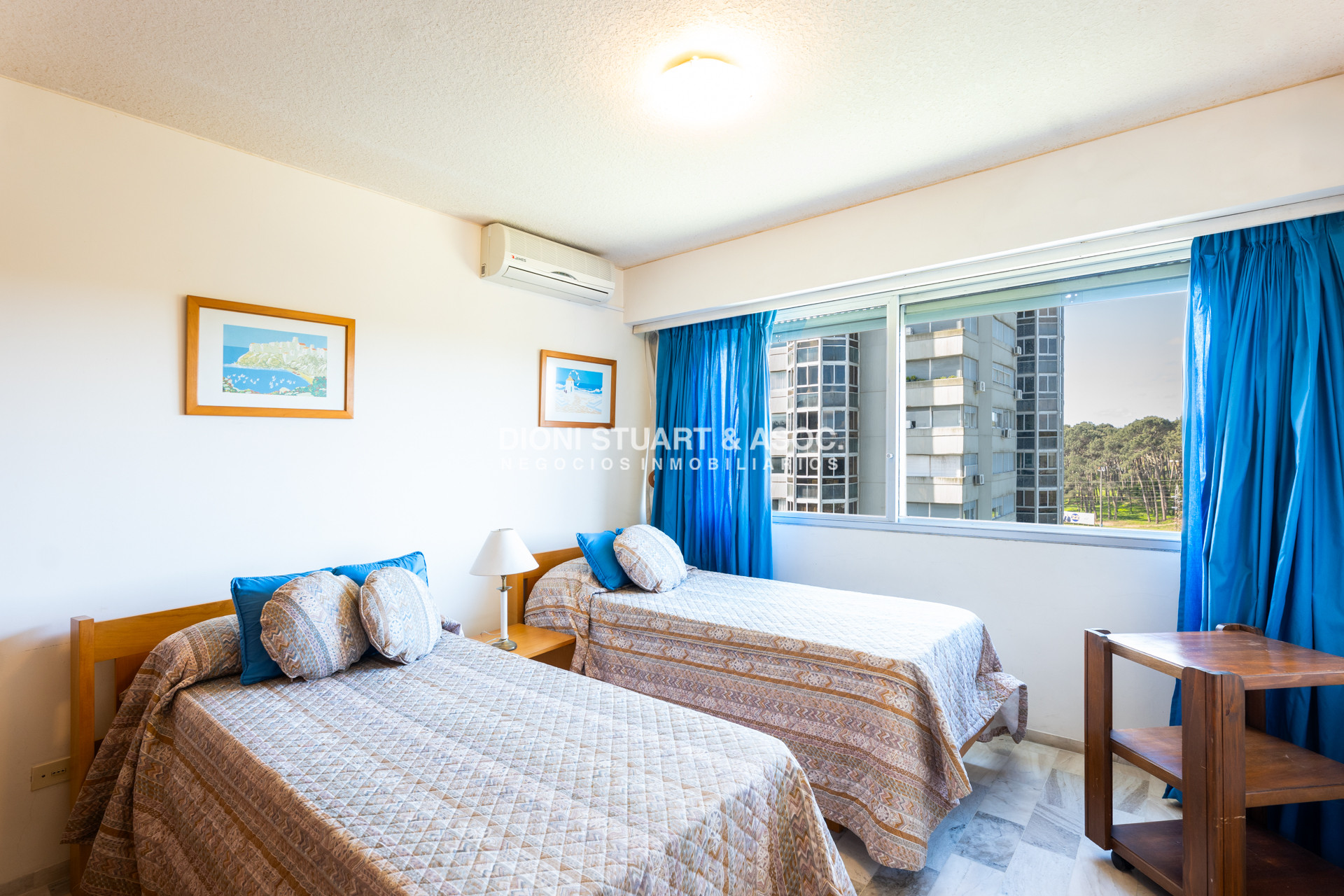 Apartamento ID.777 - Apartamento en Roosevelt Center en Venta - 3 Dormitorios 