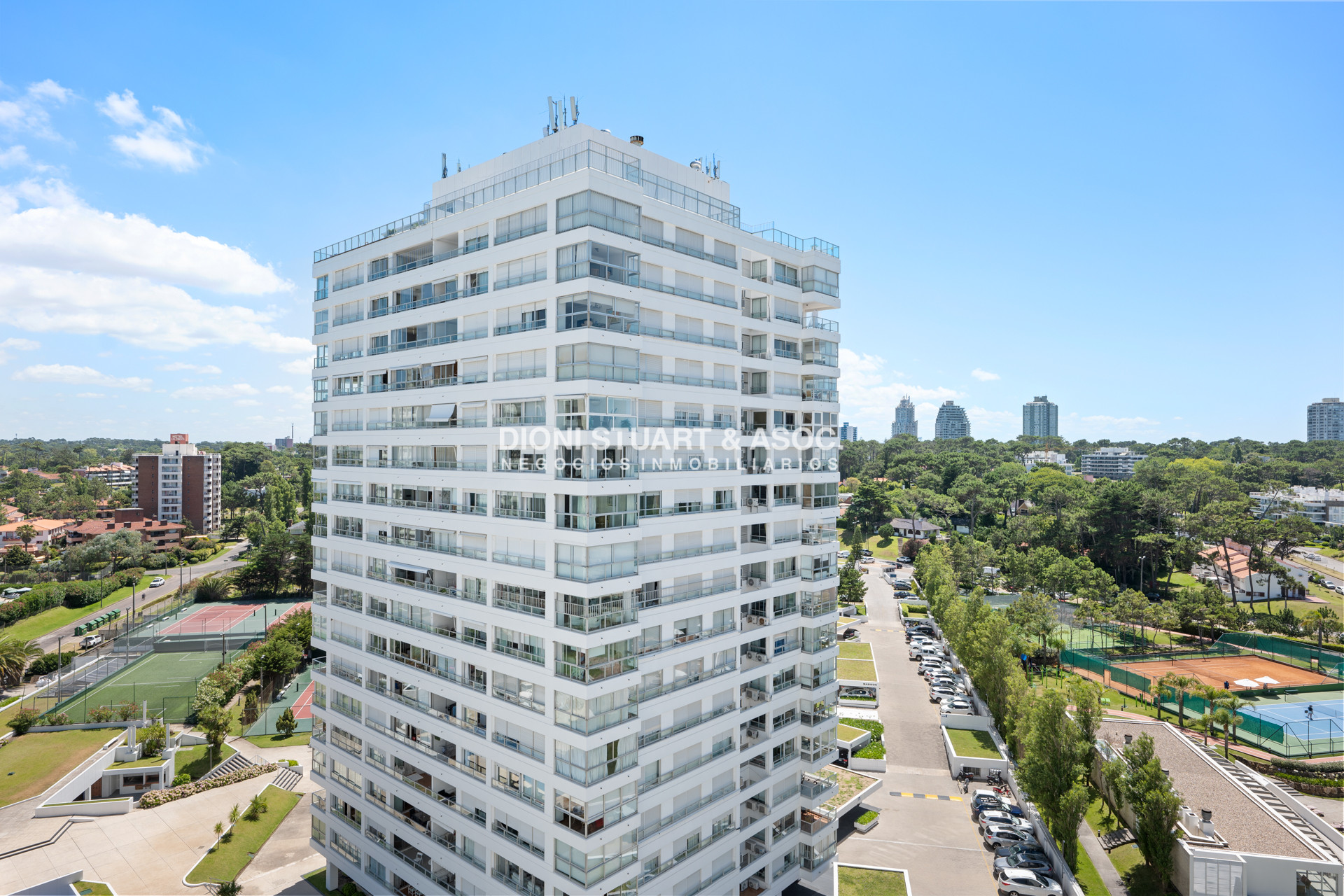 Apartamento ID.359 - APARTAMENTO EN ALQUILER 2 DORMITORIOS Y MEDIO TODOS LOS AMENITIES FRENTE AL MAR TORRE WASHINGTON COMPLEJO LINCOLN CENTER