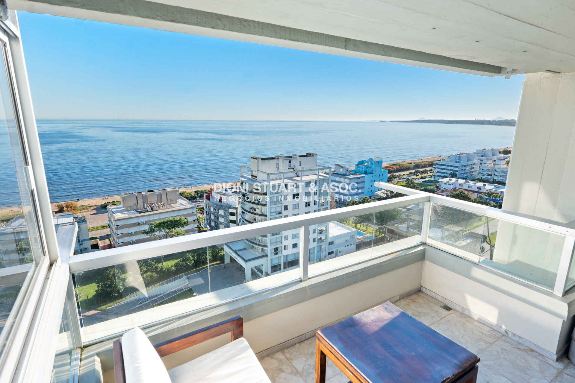 Apartamento ID.687 - Alquiler de Temporada - Edificio Fragata - Frente al Mar - 3 Dormitorios - Todos los Amenities