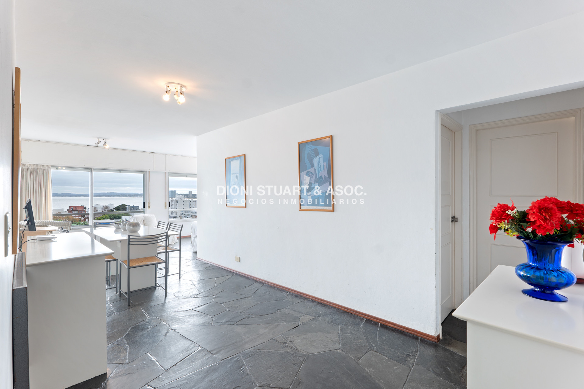 Apartamento ID.681 - Apartamento En Venta - En Gorlero - Peninsula - 2 Dormitorios - Edificio Michelangelo