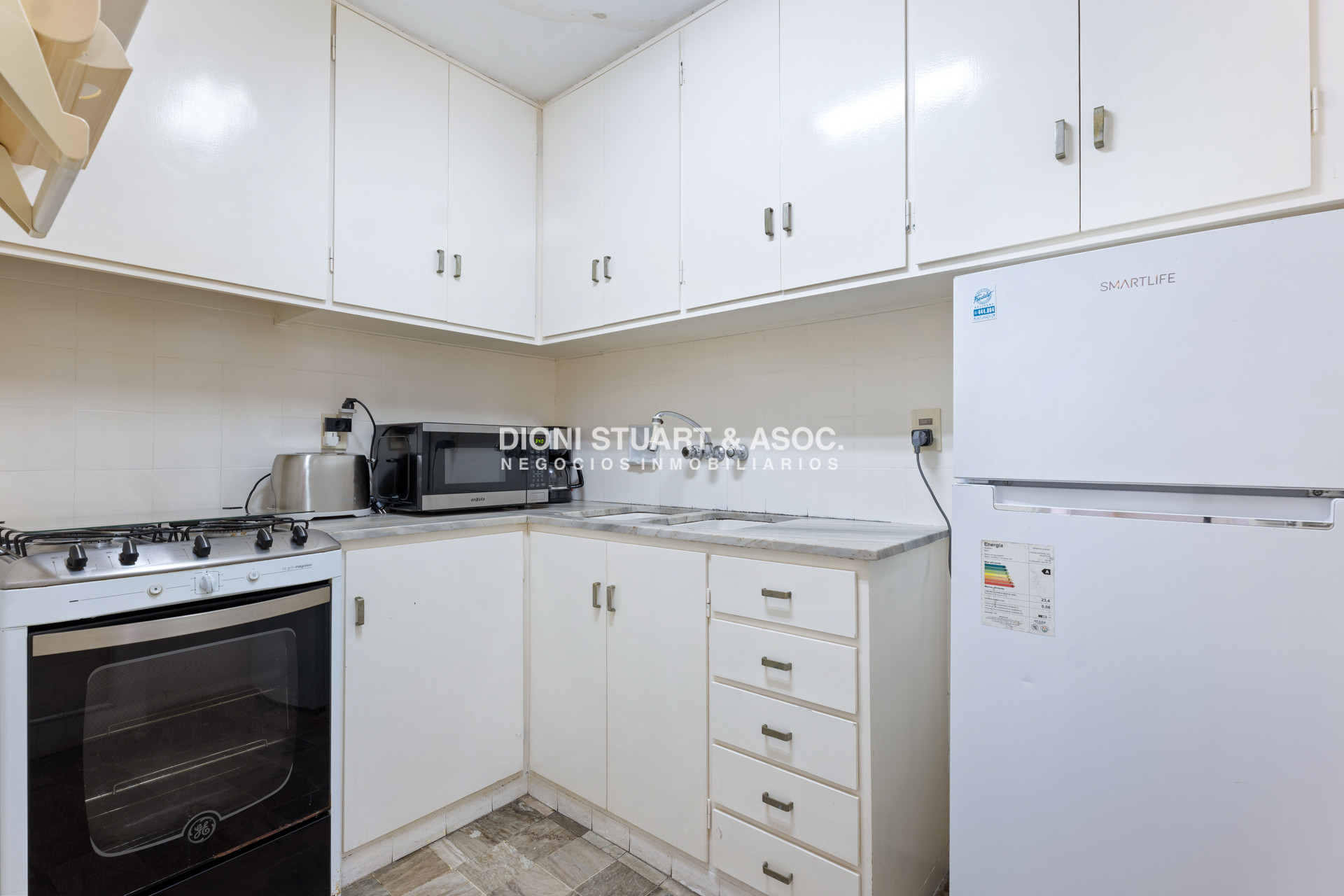 Apartamento ID.681 - Apartamento En Venta - En Gorlero - Peninsula - 2 Dormitorios - Edificio Michelangelo
