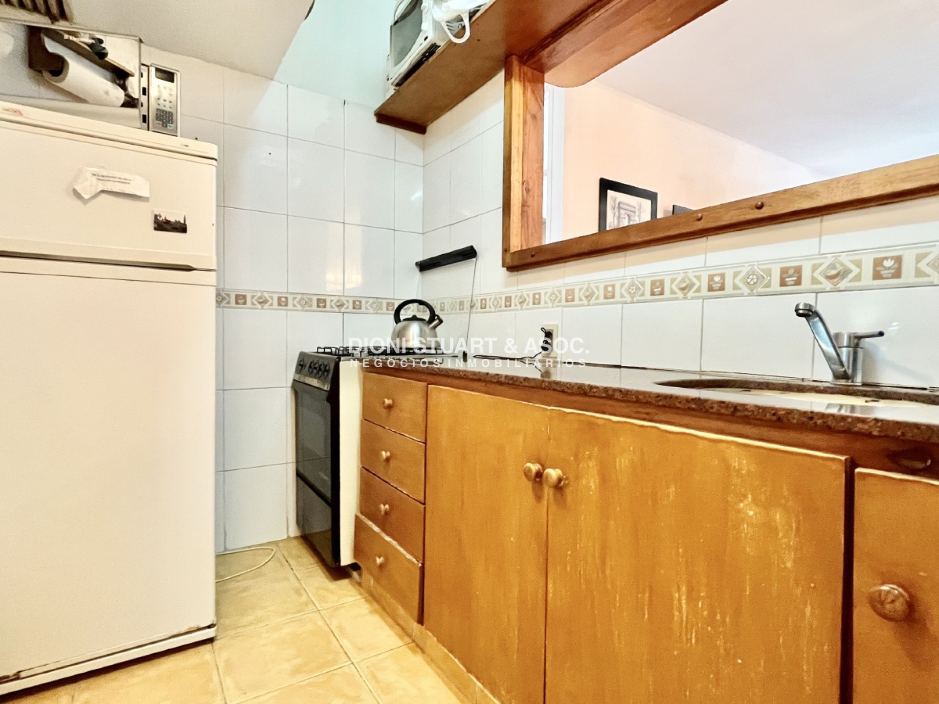 Apartamento ID.409 - En Venta 2 Dormitorios En Punta del Este - Frente a Plaza Los Artesanos - Oportunidad