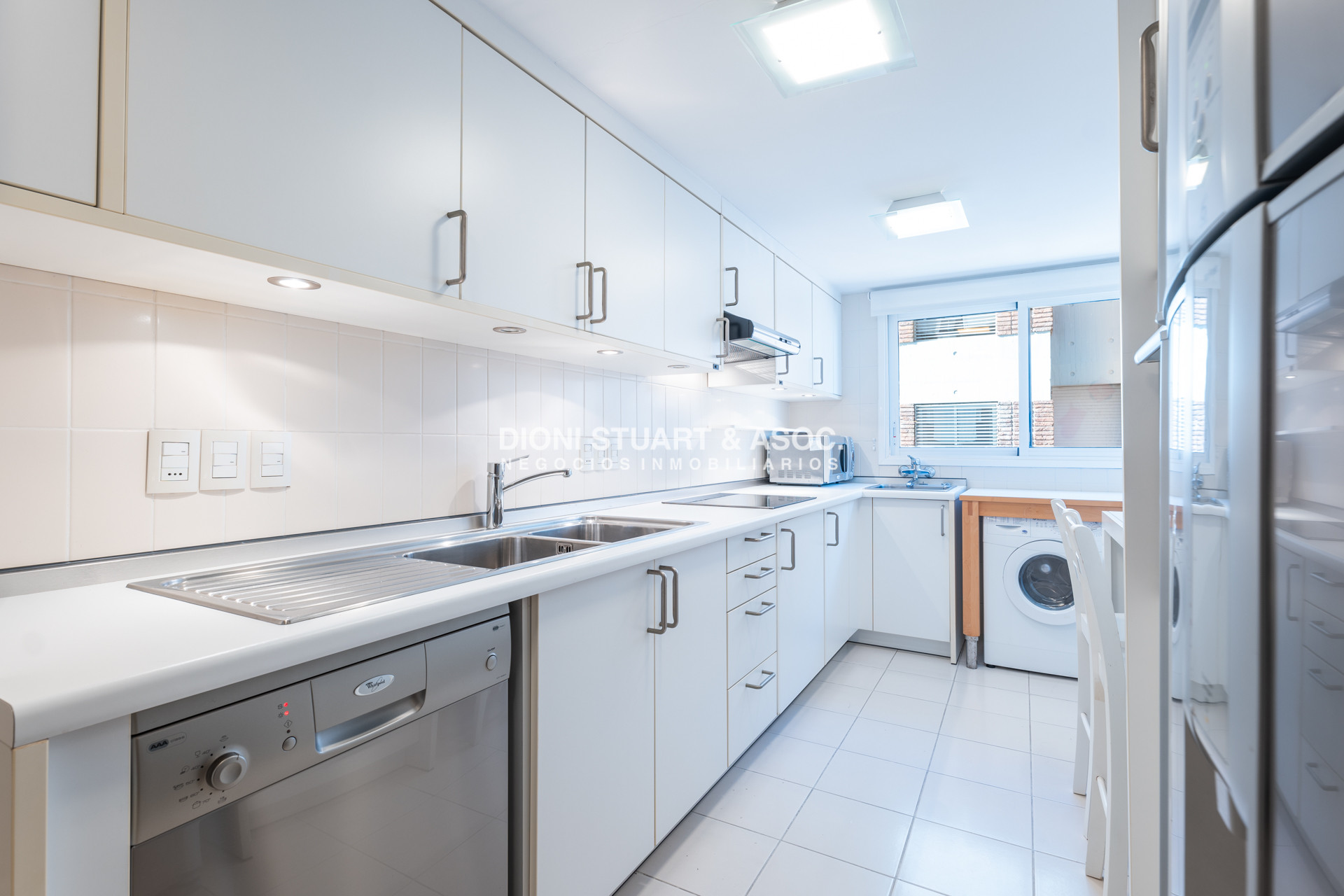 Apartamento ID.635 - Portofino - Increíble Vista Al Puerto - 3 Dorm en Suite + Dep.