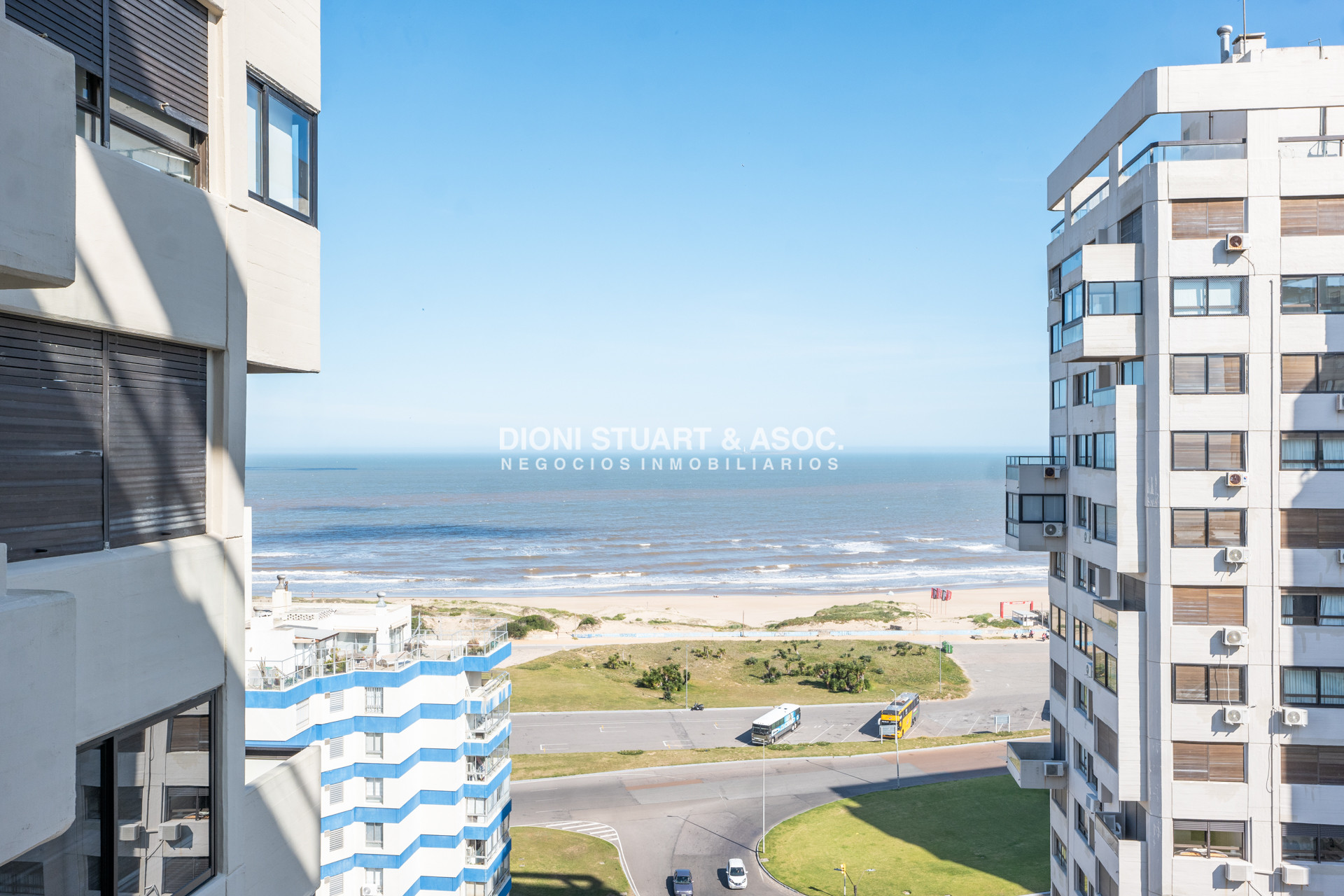 Apartamento ID.1098 - VENTA APARTAMENTO 3 DORMITORIOS RECICLADO PARQUEMAR CENTER PLAYA BRAVA 