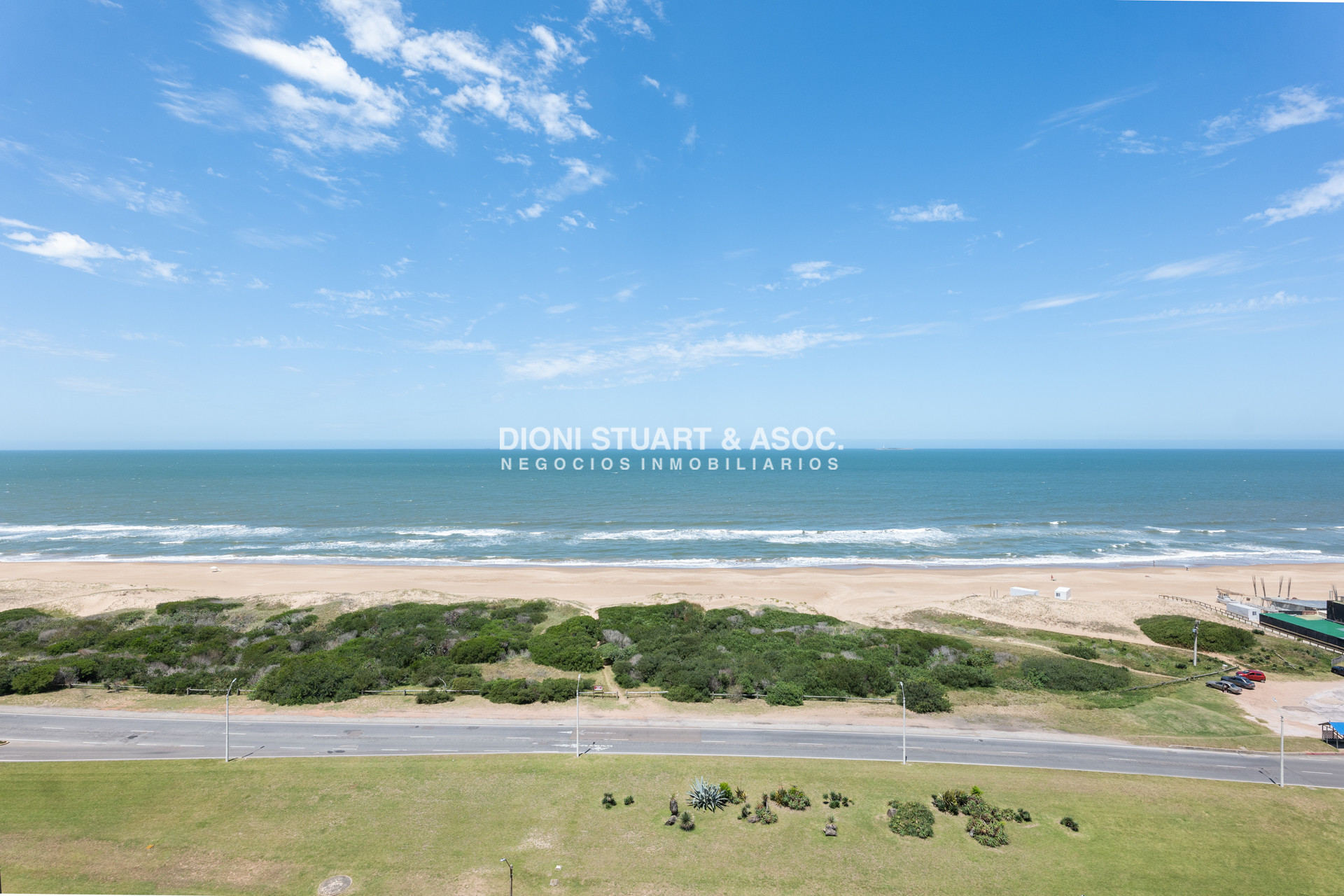 Apartamento ID.839 - Torre Lobos Esquinero - 3 Dorm en suite + Dep.