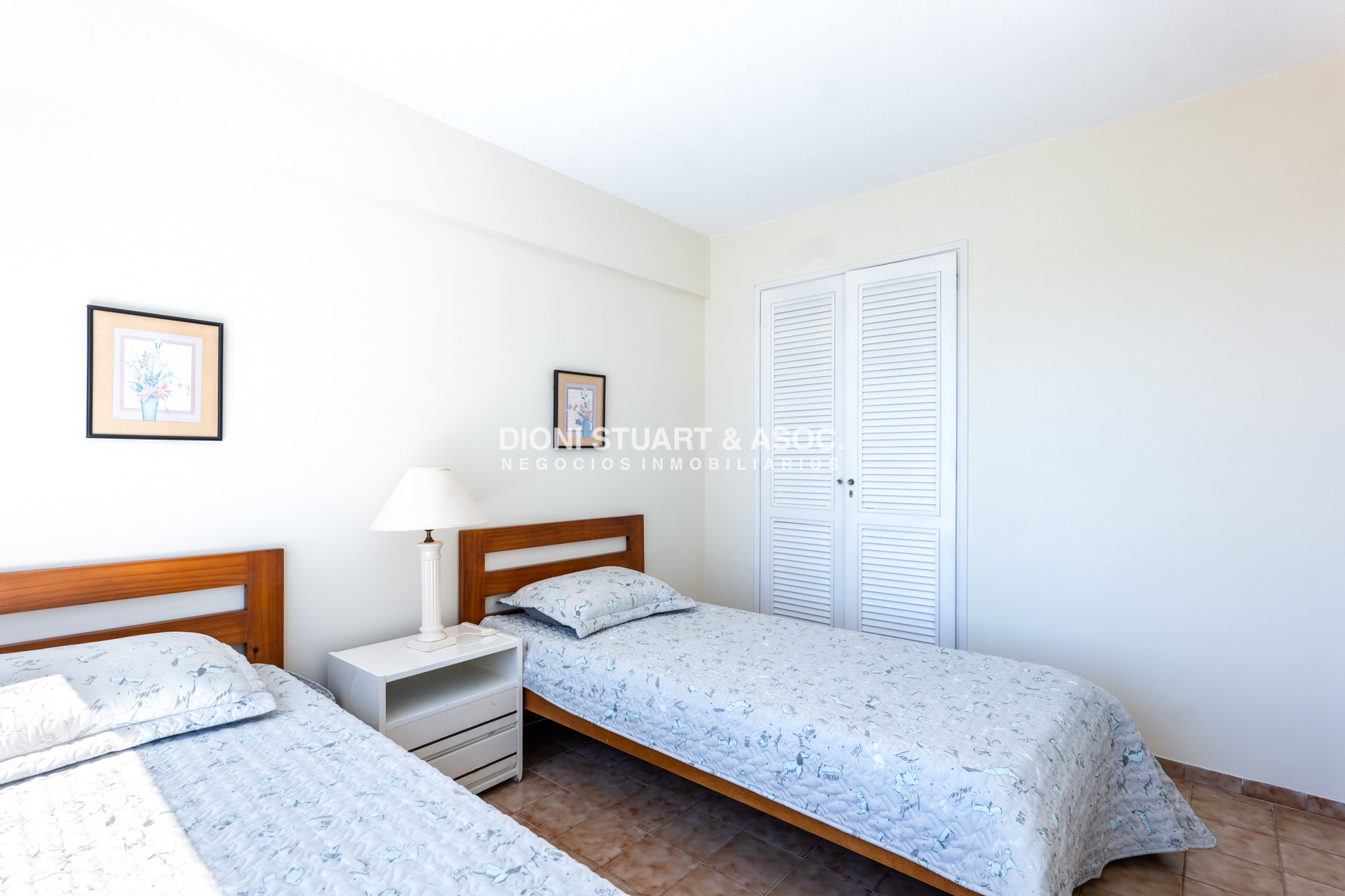 Apartamento ID.812 - Apartamento Frente al Mar en Venta - Torre Jefferson - 2 Dorm y dependencia - Complejo Lincoln Center