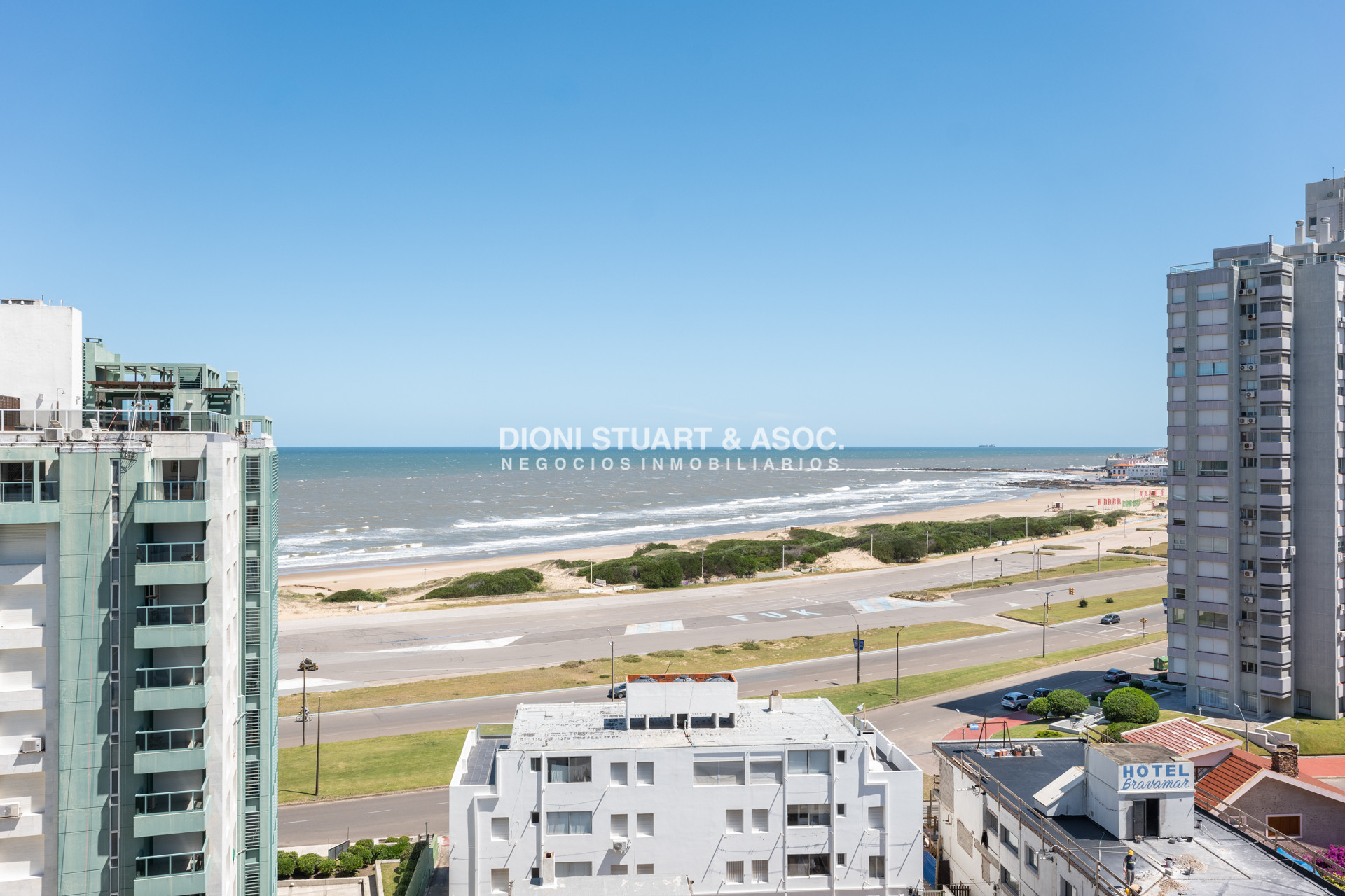 Apartamento ID.867 - APARTAMENTO EN PLAYA BRAVA PUNTA DEL ESTE - 2 DORMITORIOS - EDIF. SIGLO SOL II - BAJAS EXPENSAS
