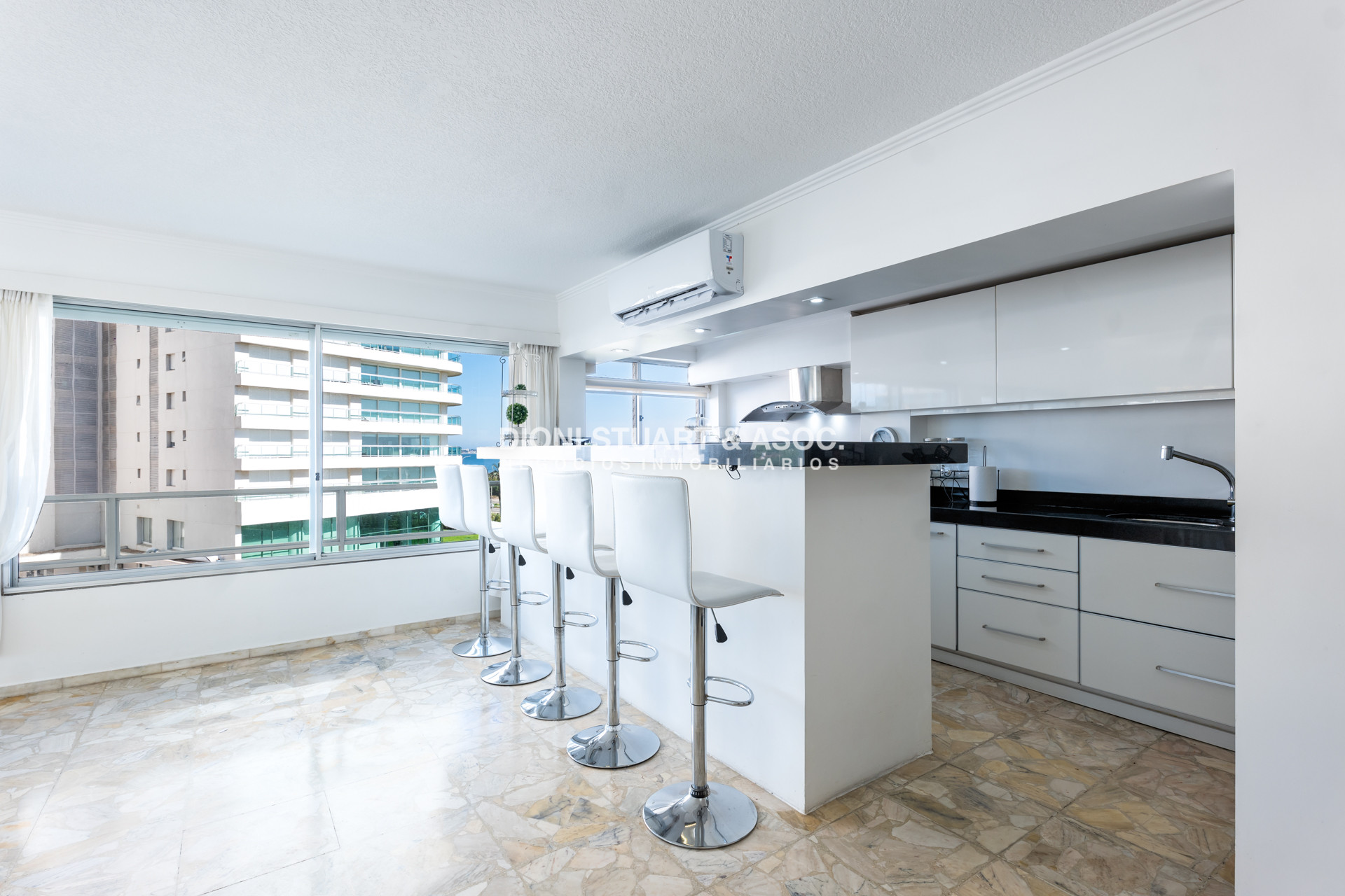 Apartamento ID.144 - APARTAMENTO EN ALQUILER INVERNAL O DE TEMPORADA FRENTE AL MAR 2 DORMITORIOS Y MEDIO - TODOS LOS AMENITIES - COMPLEJO LINCOLN CENTER