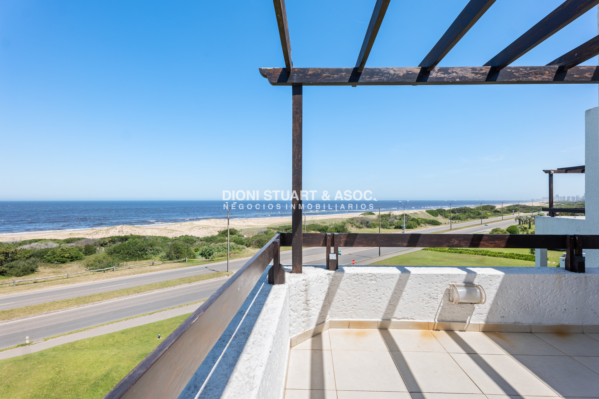 Apartamento ID.823 - Apartamento Frente al Mar Playa Brava - 3 Dormitorios y Dependencia - Dunas del Golf