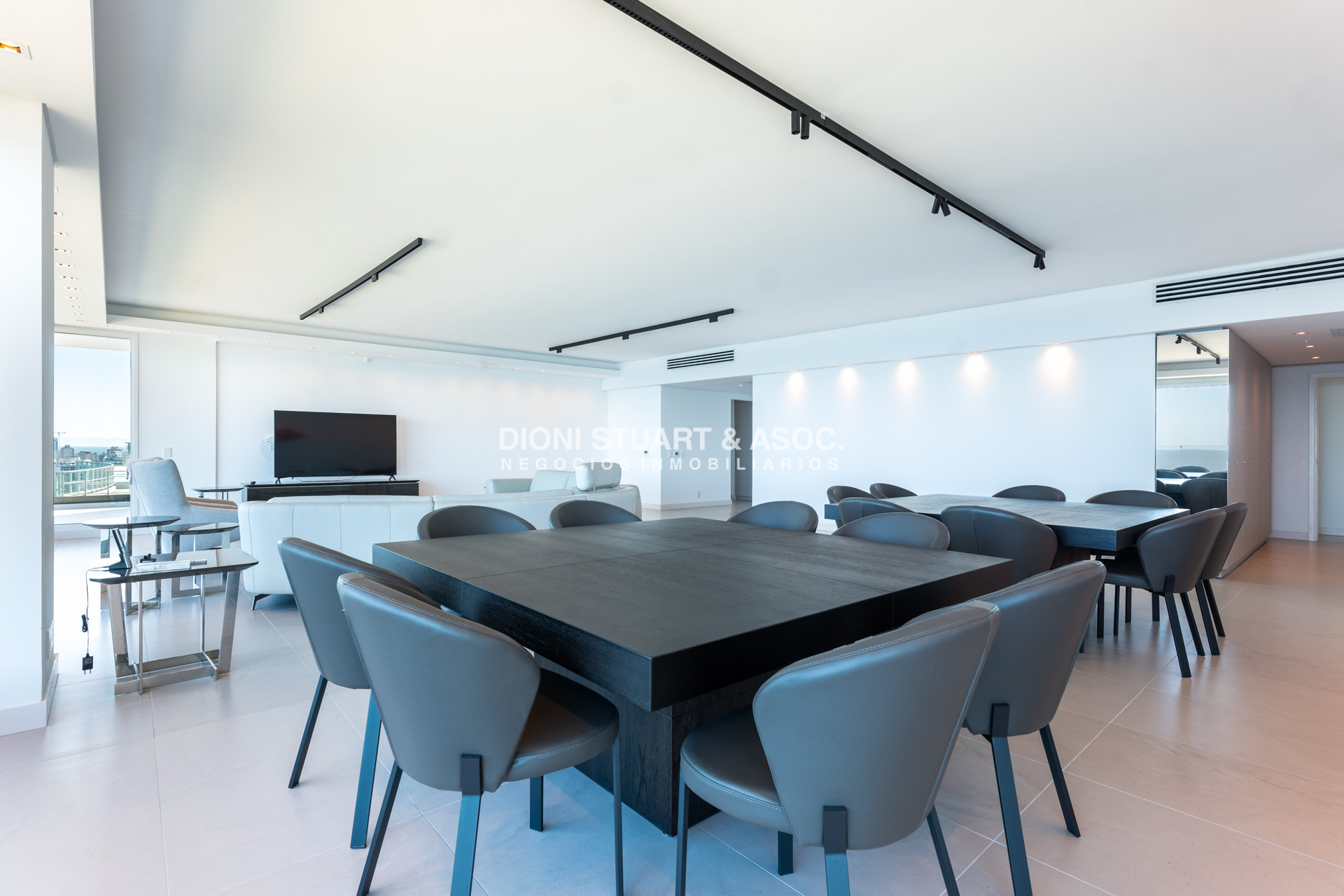 Apartamento ID.829 - DEPARTAMENTO EN VENTA EN LE PARC III UNIFICADO - IMPONENTE