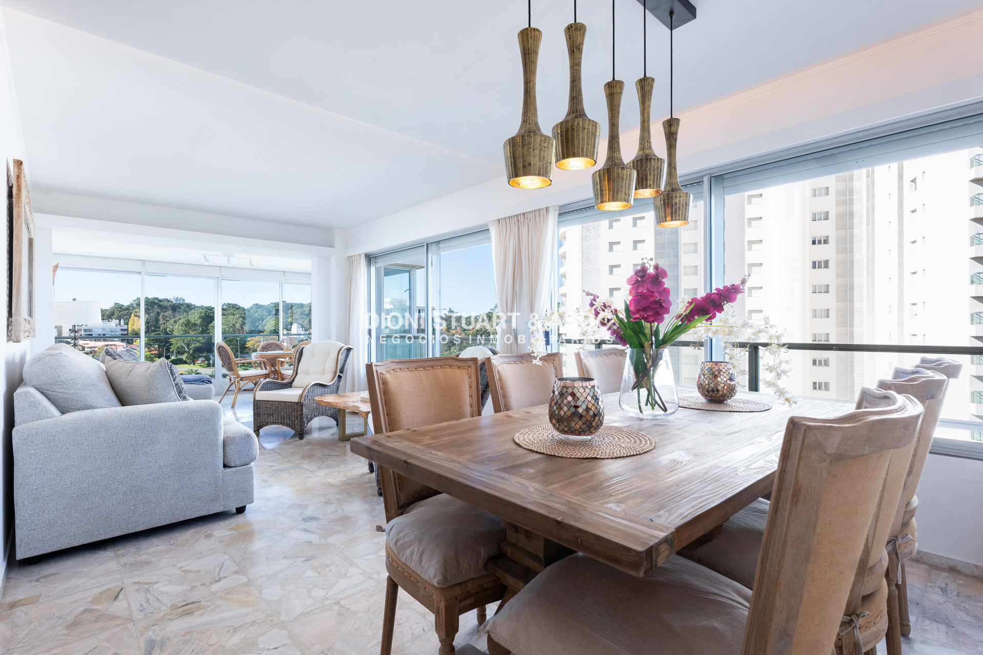Apartamento ID.972 - APARTAMENTO EN VENTA FRENTE AL MAR DE 2 DORMITORIOS Y MEDIO RECICLADO TORRE WASHINGTON COMPLEJO LINCOLN CENTER