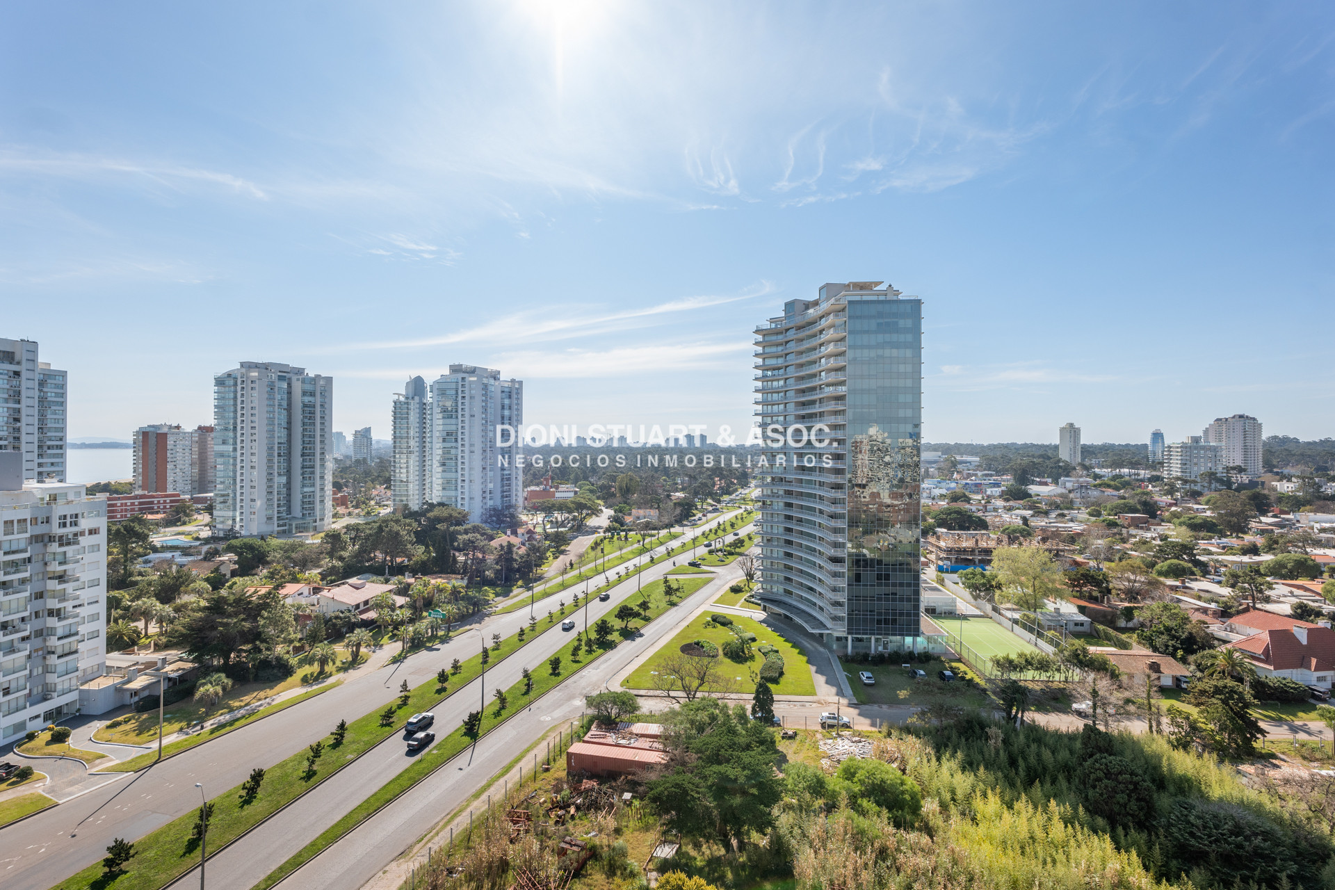 Apartamento ID.739 - DEPARTAMENTO EN VENTA EN CASINO TOWER - 2 DORM EN SUITE - TODOS LOS AMENITIES