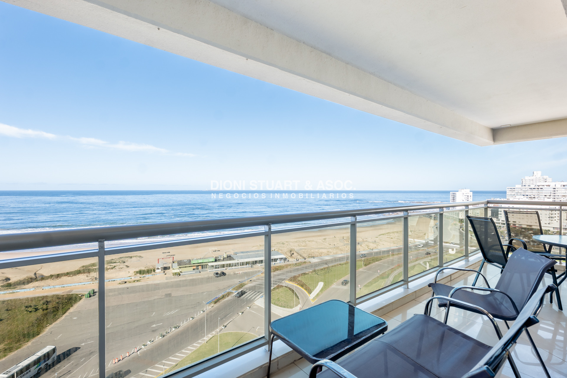 Apartamento ID.983 - IMPERIALE I EN VENTA - APARTAMENTO ESQUINERO - 3 DORM EN SUITE + DEP.