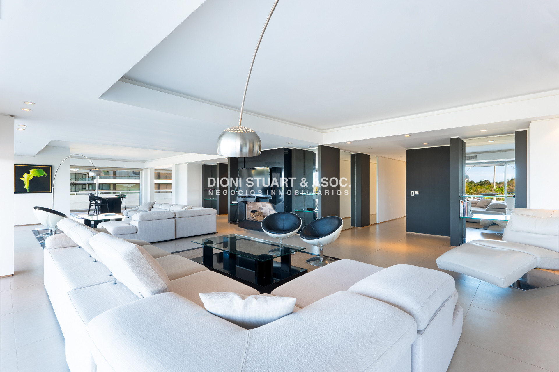 Apartamento ID.756 - DEPARTAMENTO PRIMERA LINEA BRAVA - 4 DORMS EN SUITE - MYTHOS