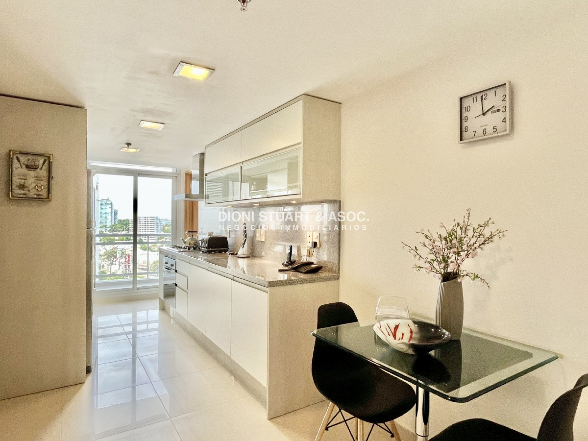 Apartamento ID.417 - DEPARTAMENTO EN PLAYA MANSA EN VENTA - SUNRISE - 3 DORM EN SUITE + DEP.
