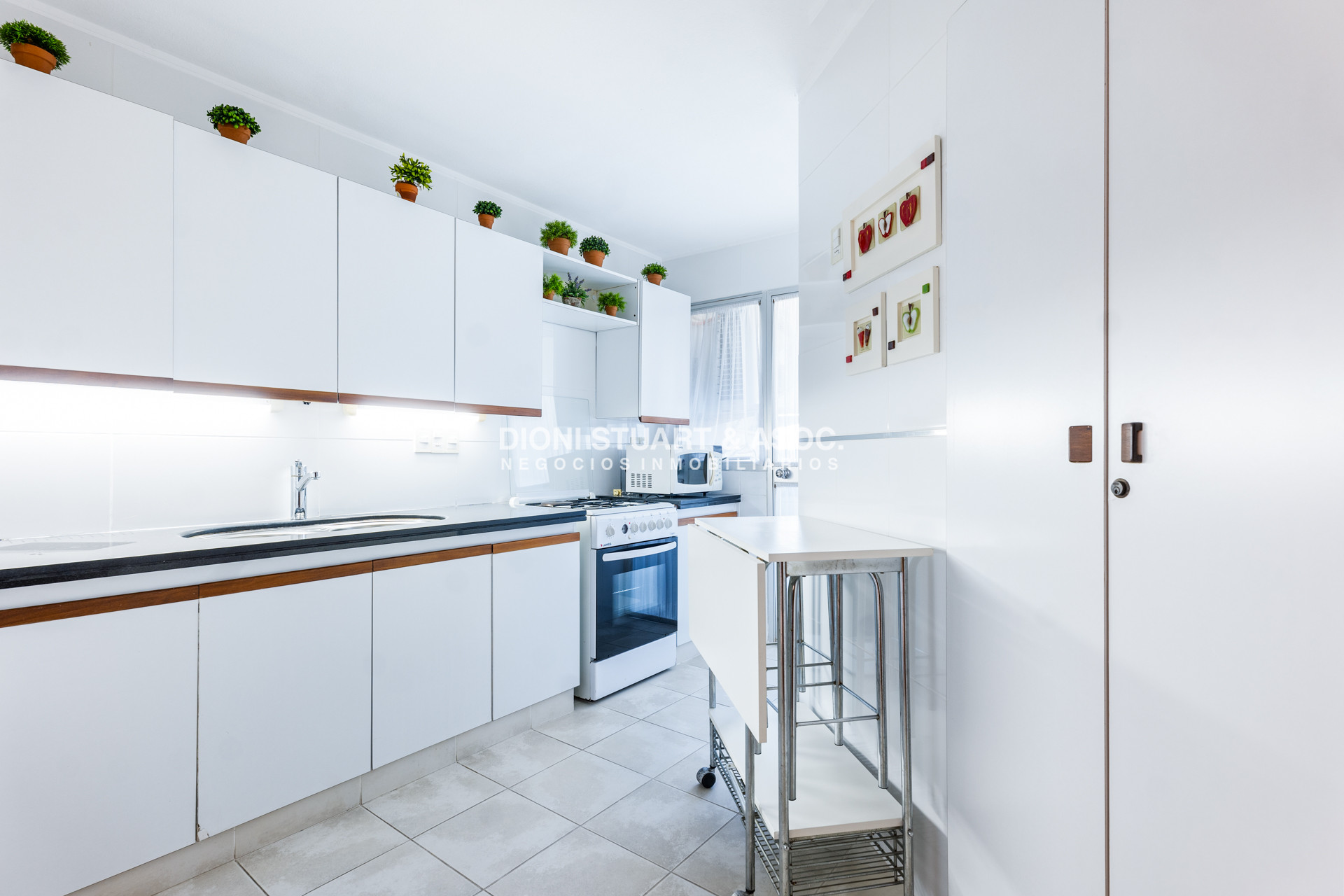 Apartamento ID.926 - DEPARTAMENTO CON VISTA AL MAR - 2 DORMITORIOS - PARQUEMAR ROOSEVELT - RECICLADO