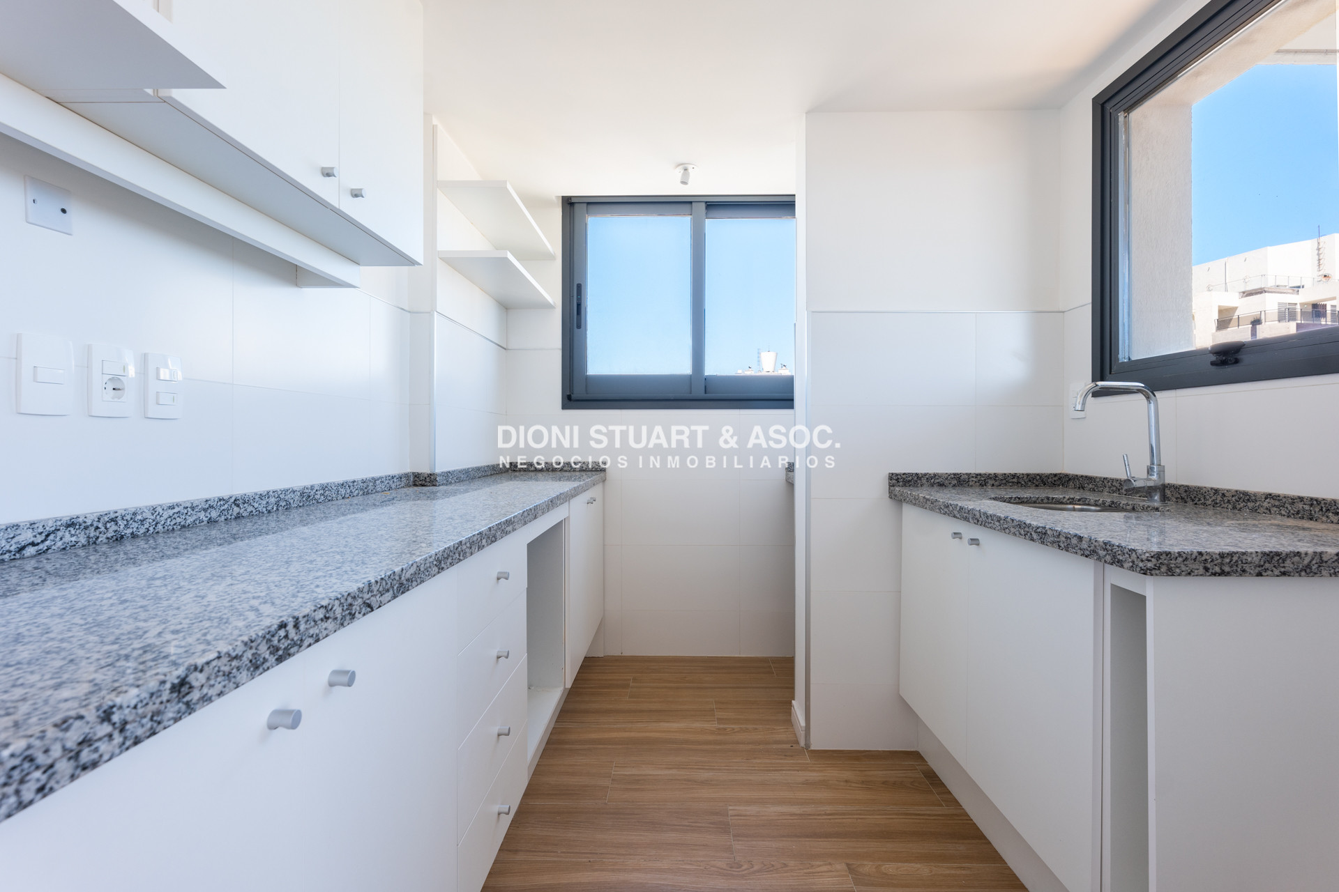 Apartamento ID.866 - APARTAMENTO A ESTRENAR EN PLAYA BRAVA PUNTA DEL ESTE - 2 DORMITORIOS - EDIF. SIGLO SOL II - BAJAS EXPENSAS