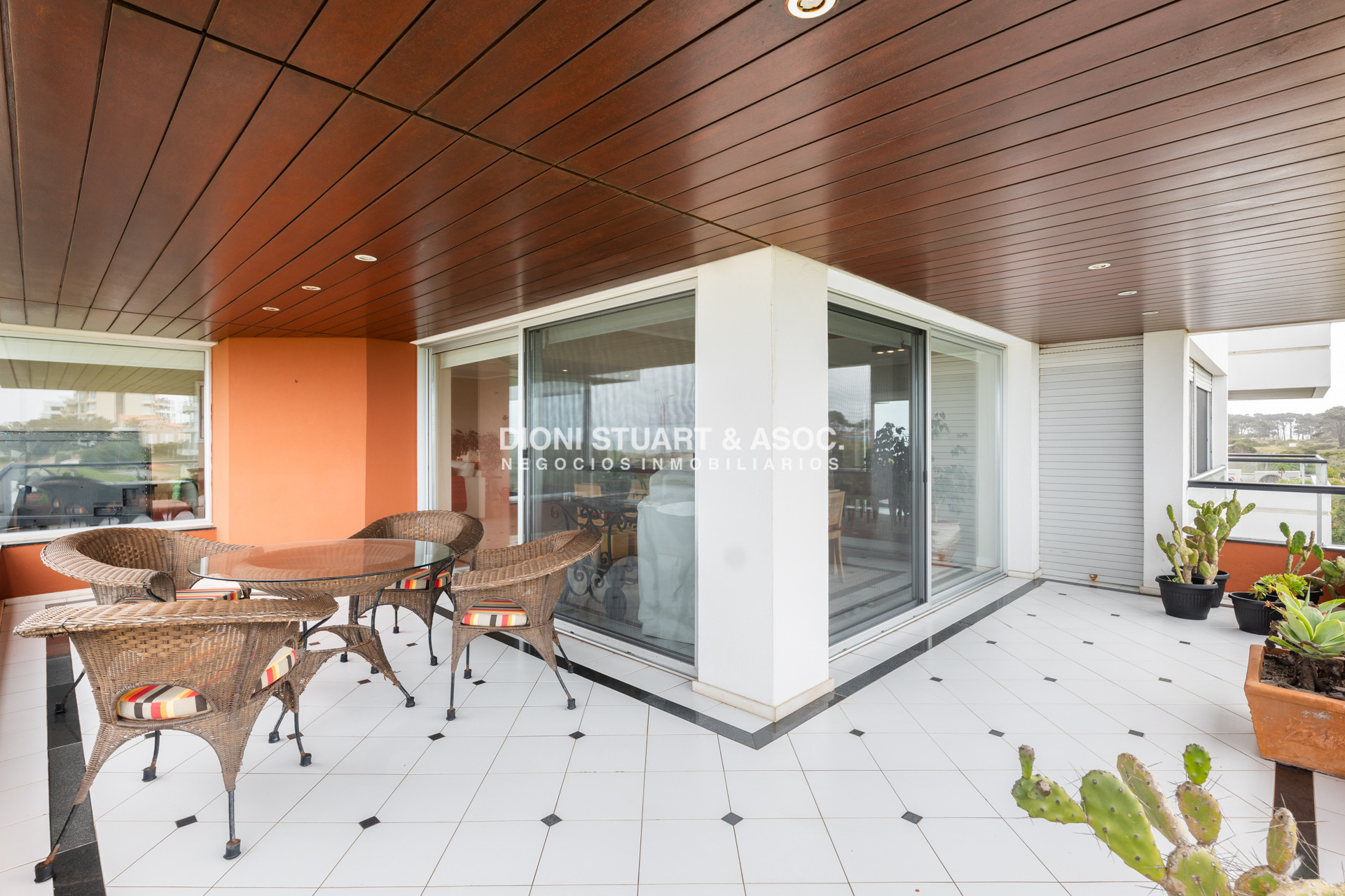 Apartamento ID.759 - APARTAMENTO EN ALQUILER DE TEMPORADA - 4 DORMITORIOS EN SUITE - PLAYA BRAVA