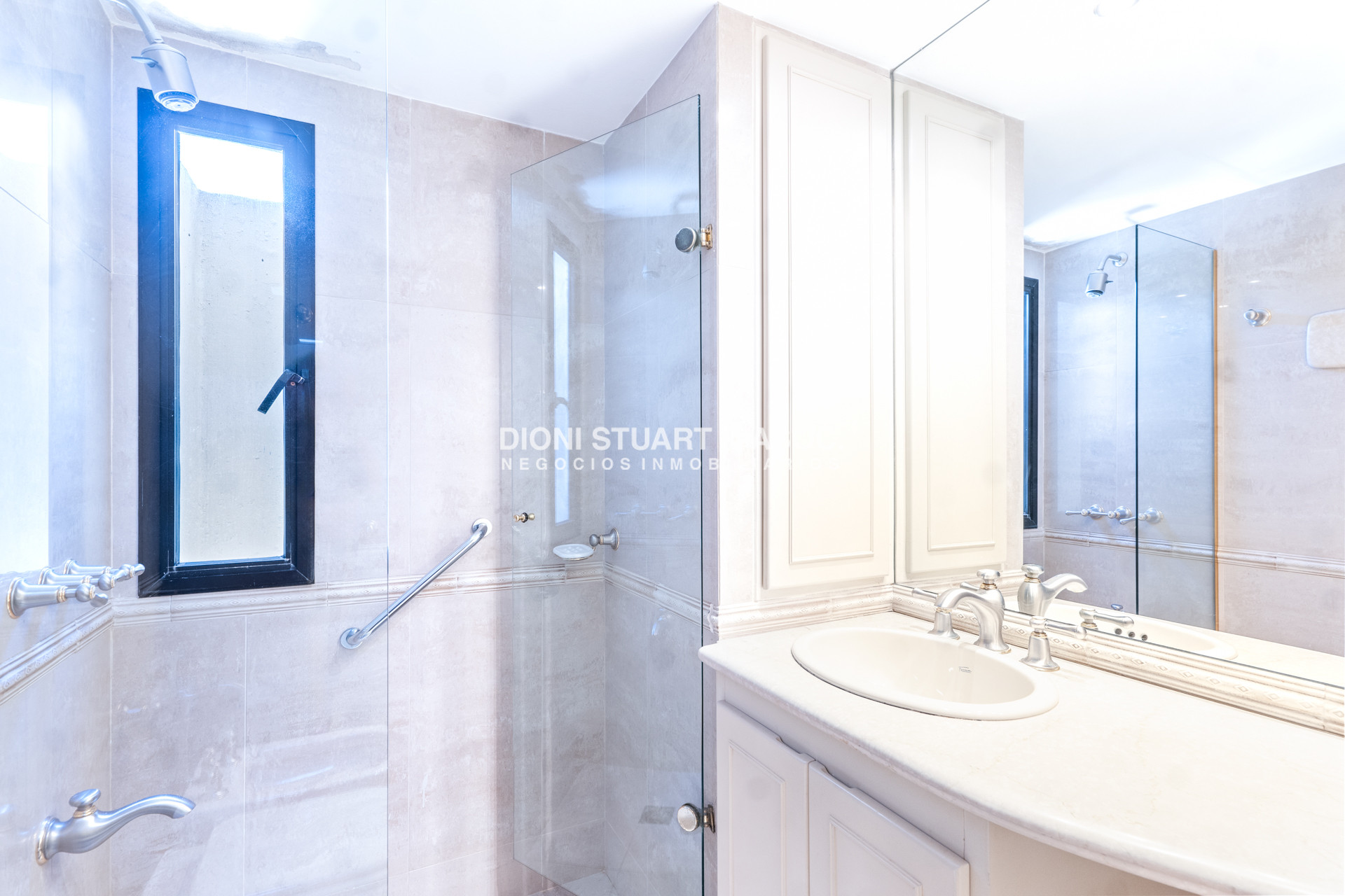 Apartamento ID.1098 - VENTA APARTAMENTO 3 DORMITORIOS RECICLADO PARQUEMAR CENTER PLAYA BRAVA 