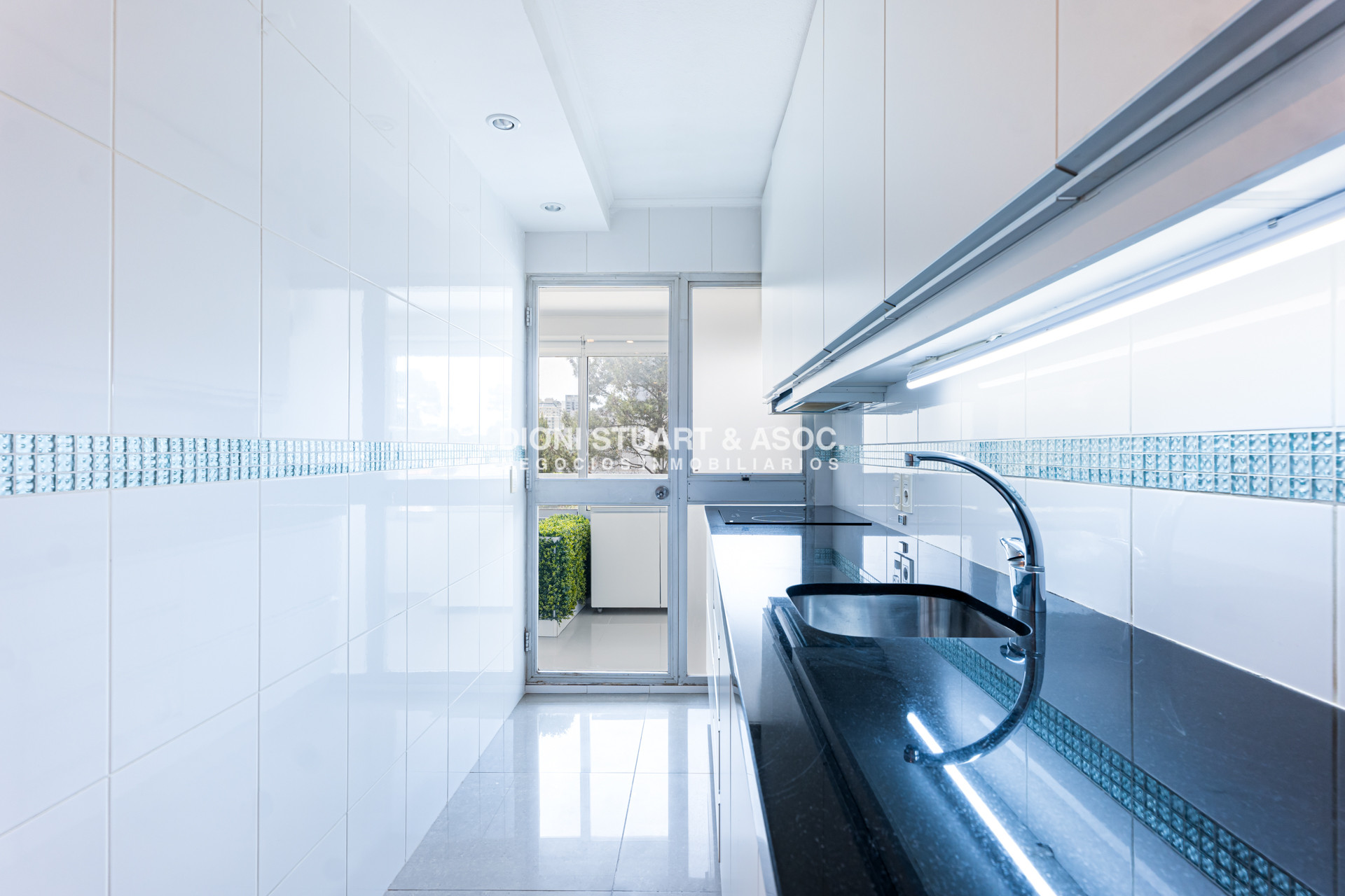 Apartamento ID.801 - Apartamento en venta - Oportunidad en Roosevelt - 1 Dormitorio reciclado - Torre Punta del Este