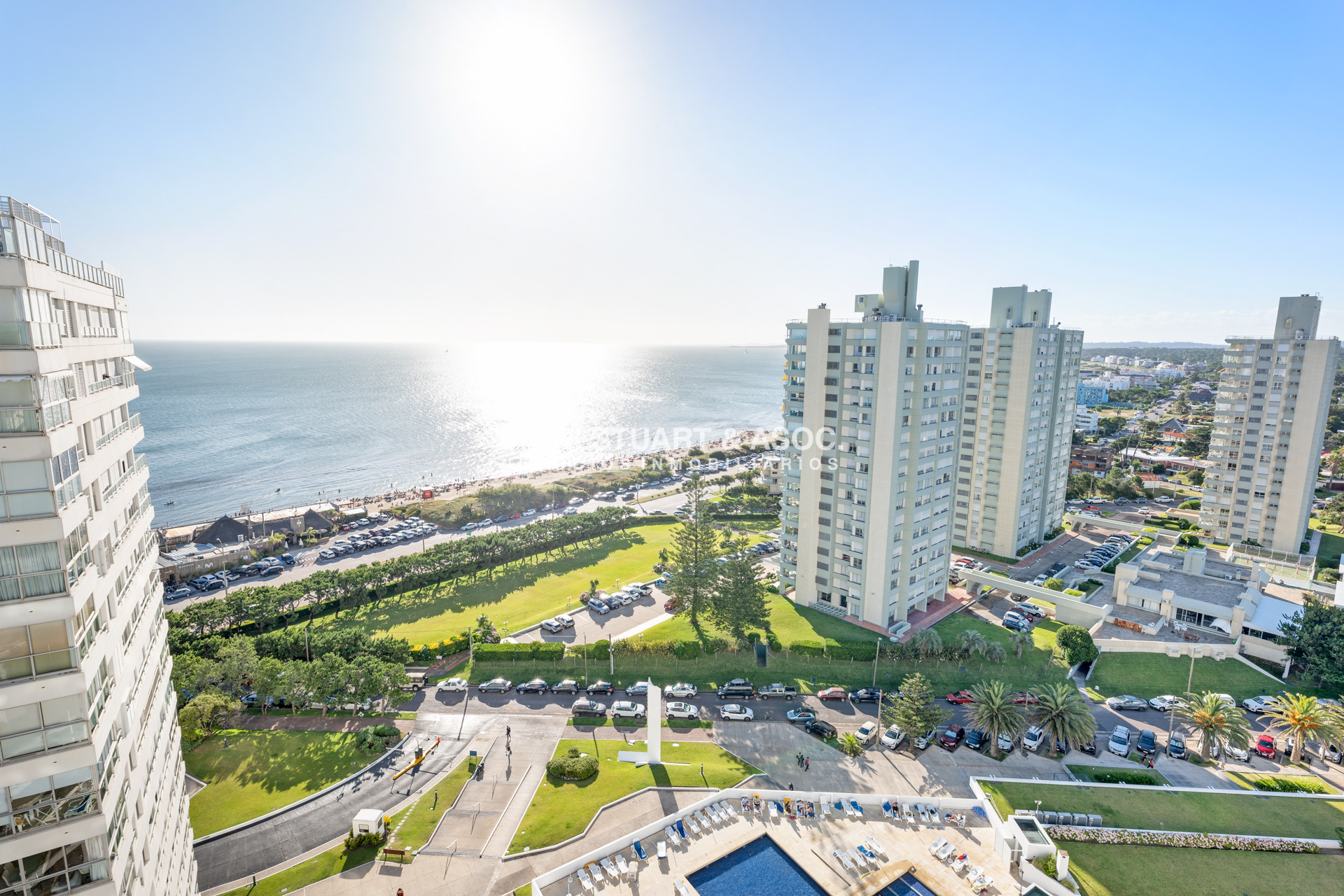 Apartamento ID.149 - Apartamento en Venta - Torre Jefferson - 3 Dormitorios + Dep. - Complejo Lincoln Center - Playa Mansa