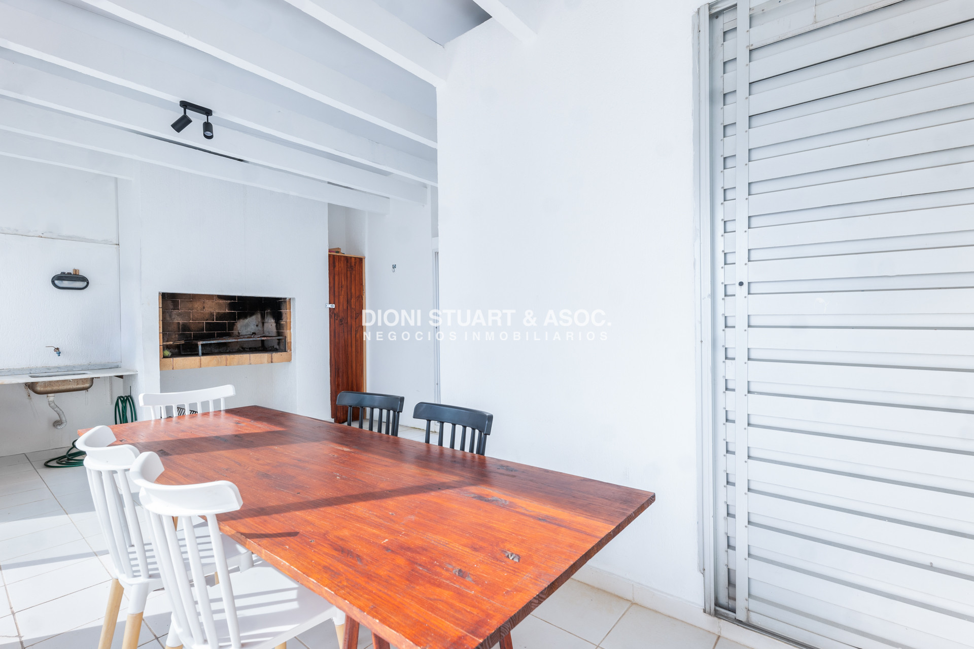 Apartamento ID.1149 - VENTA APARTAMENTO 3 DORMITORIOS CON BARBACOA PENT HOUSE DUPLEX PLAYA MANSA