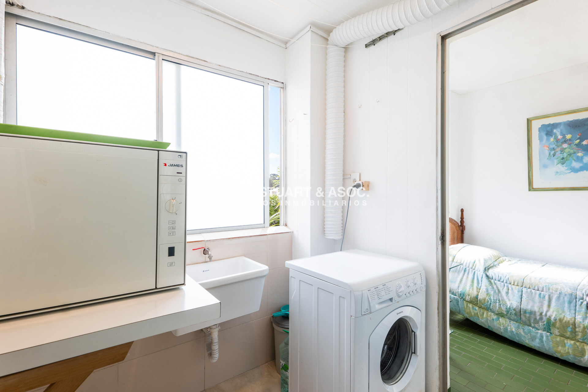 Apartamento ID.776 - Apartamento en Roosevelt Center en Venta - 3 Dormitorios y Dep.