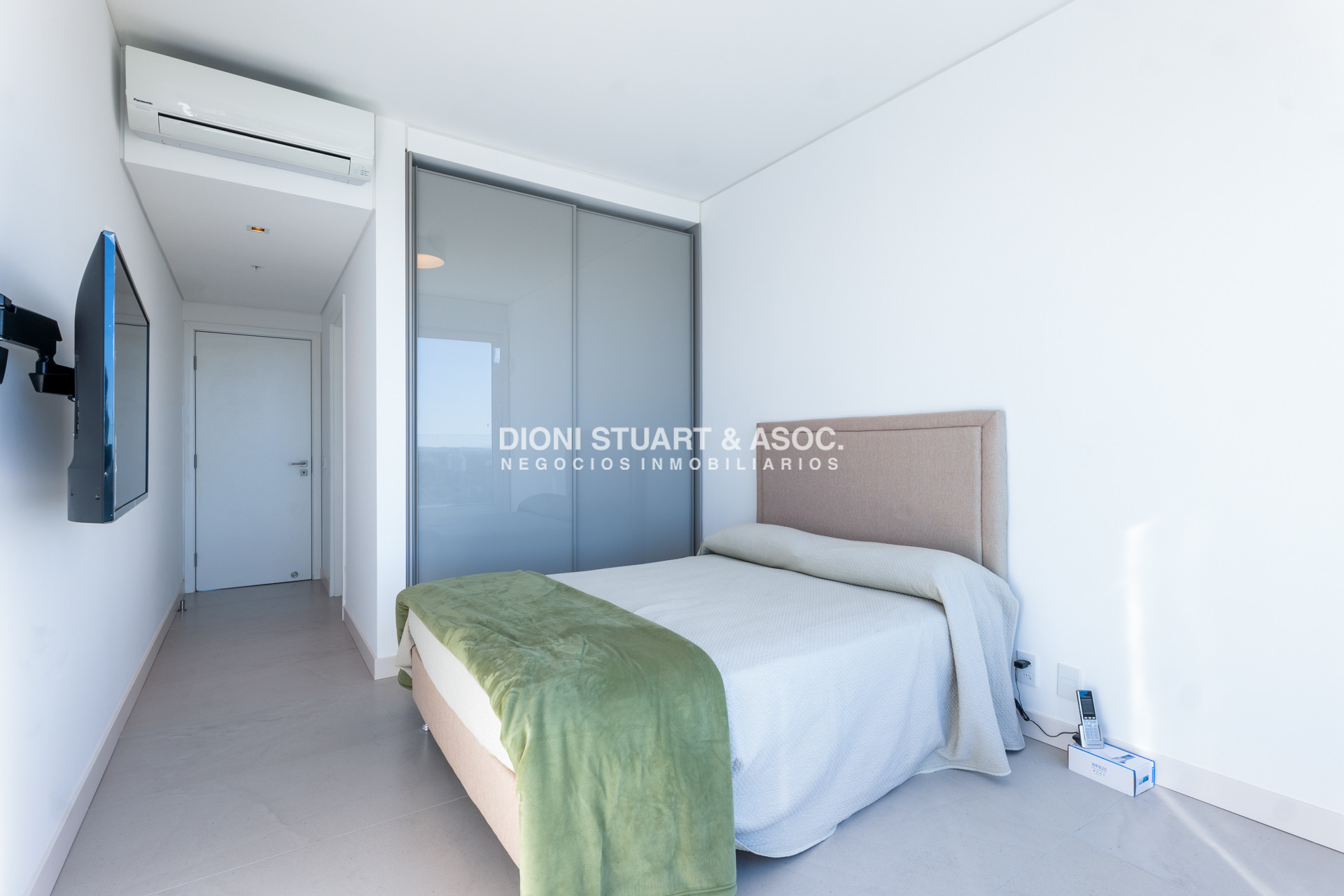 Apartamento ID.829 - DEPARTAMENTO EN VENTA EN LE PARC III UNIFICADO - IMPONENTE