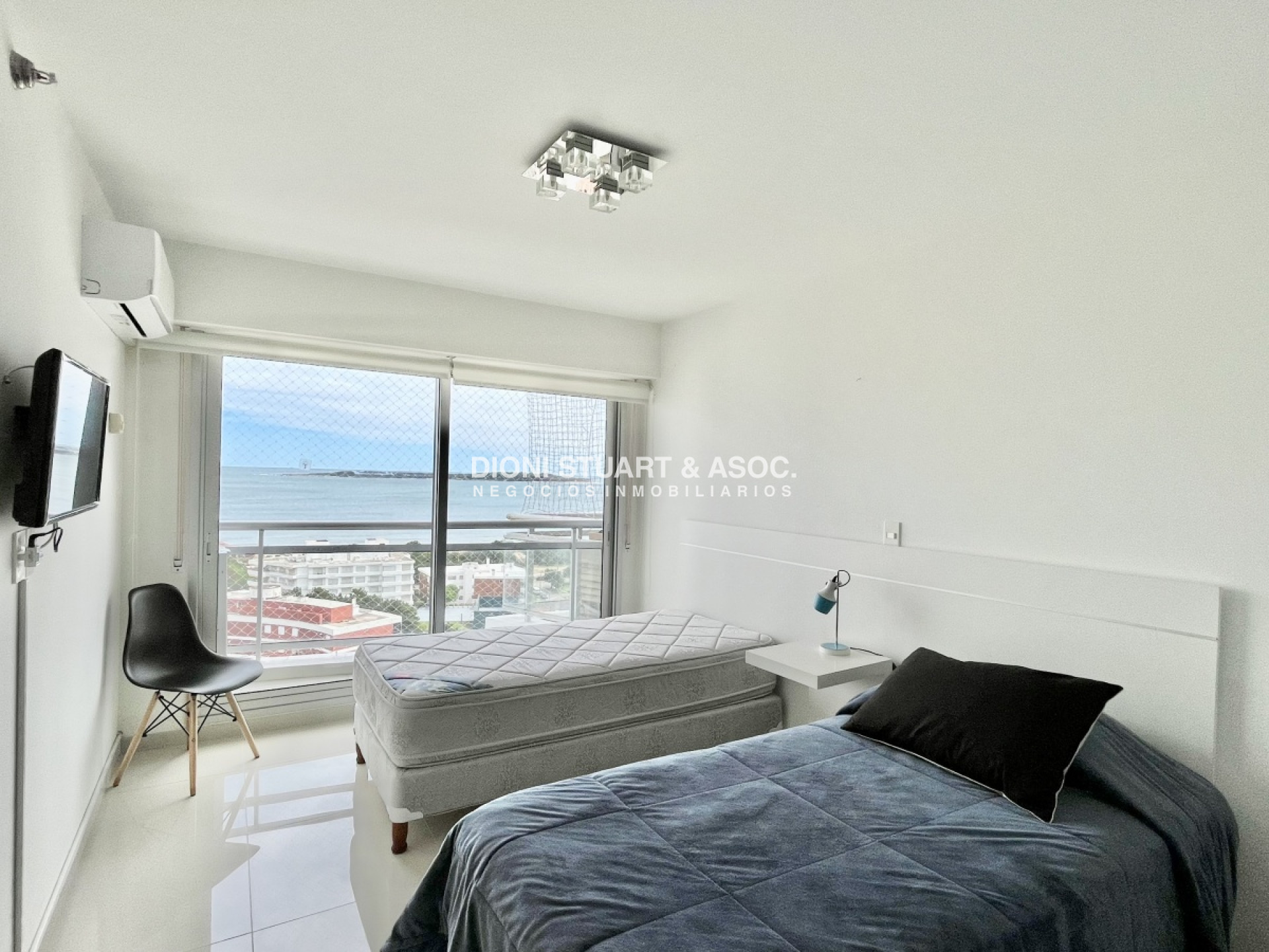 Apartamento ID.417 - DEPARTAMENTO EN PLAYA MANSA EN VENTA - SUNRISE - 3 DORM EN SUITE + DEP.