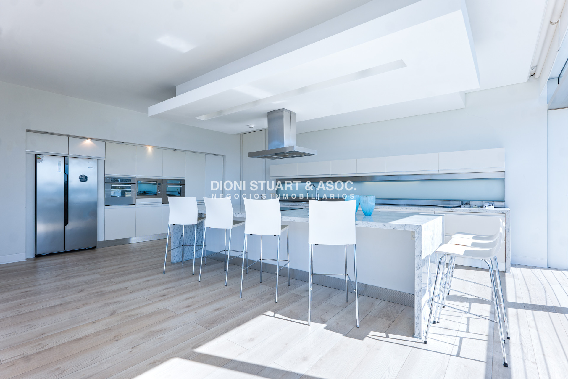 Apartamento ID.1073 - VENTA APARTAMENTO - EDIFICIO ACQUA - 4 SUITES + DEPENDENCIA