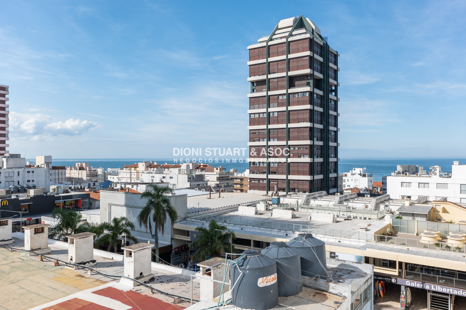 Apartamento ID.961 - APARTAMENTO EN VENTA DE 1 DORM Y MEDIO CON VISTA AL MAR EN LA PENÍNSULA PUNTA DEL ESTE