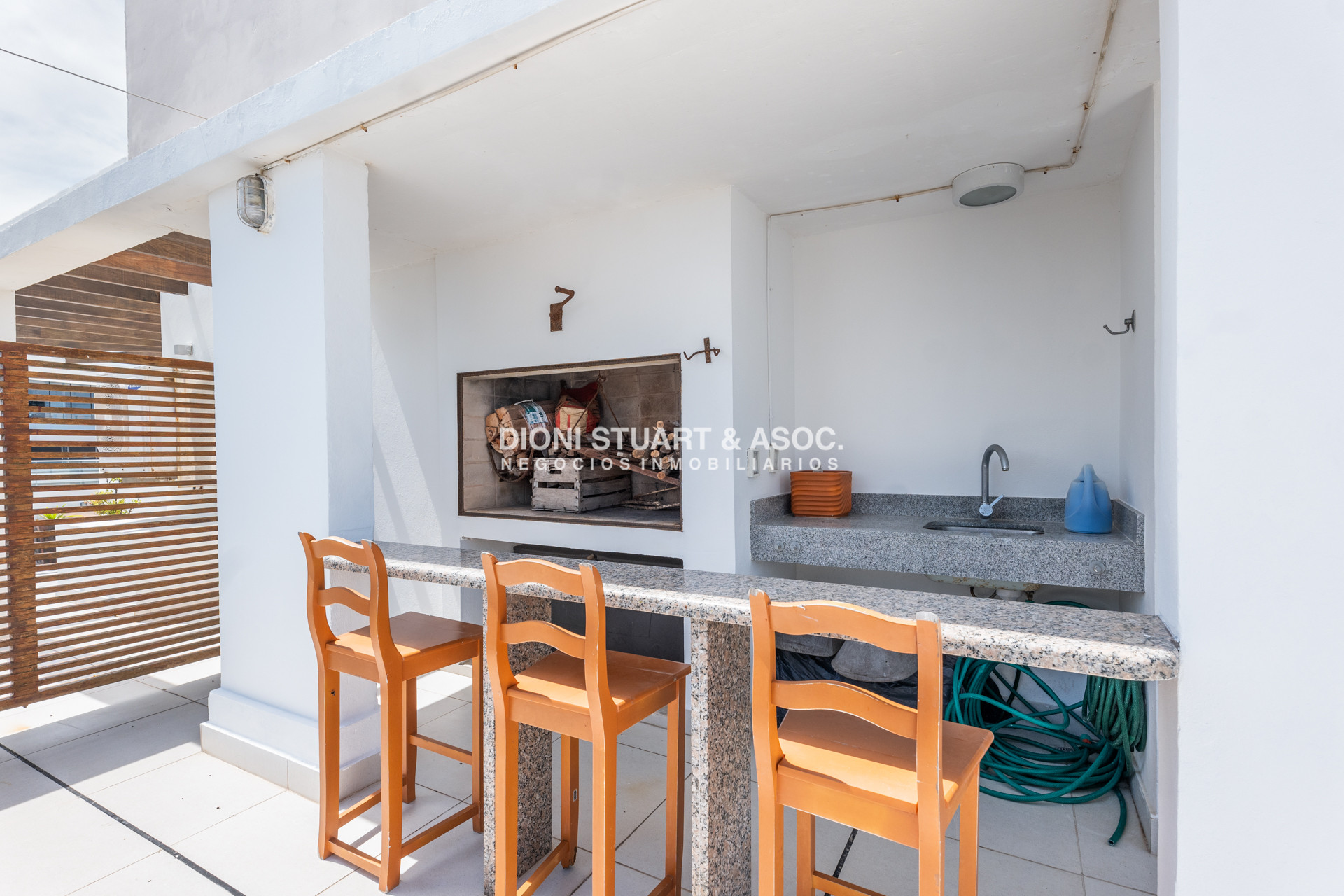 Apartamento ID.900 - Departamento en Gorlero en Venta - 2 Dormitorios - Con Parrillero