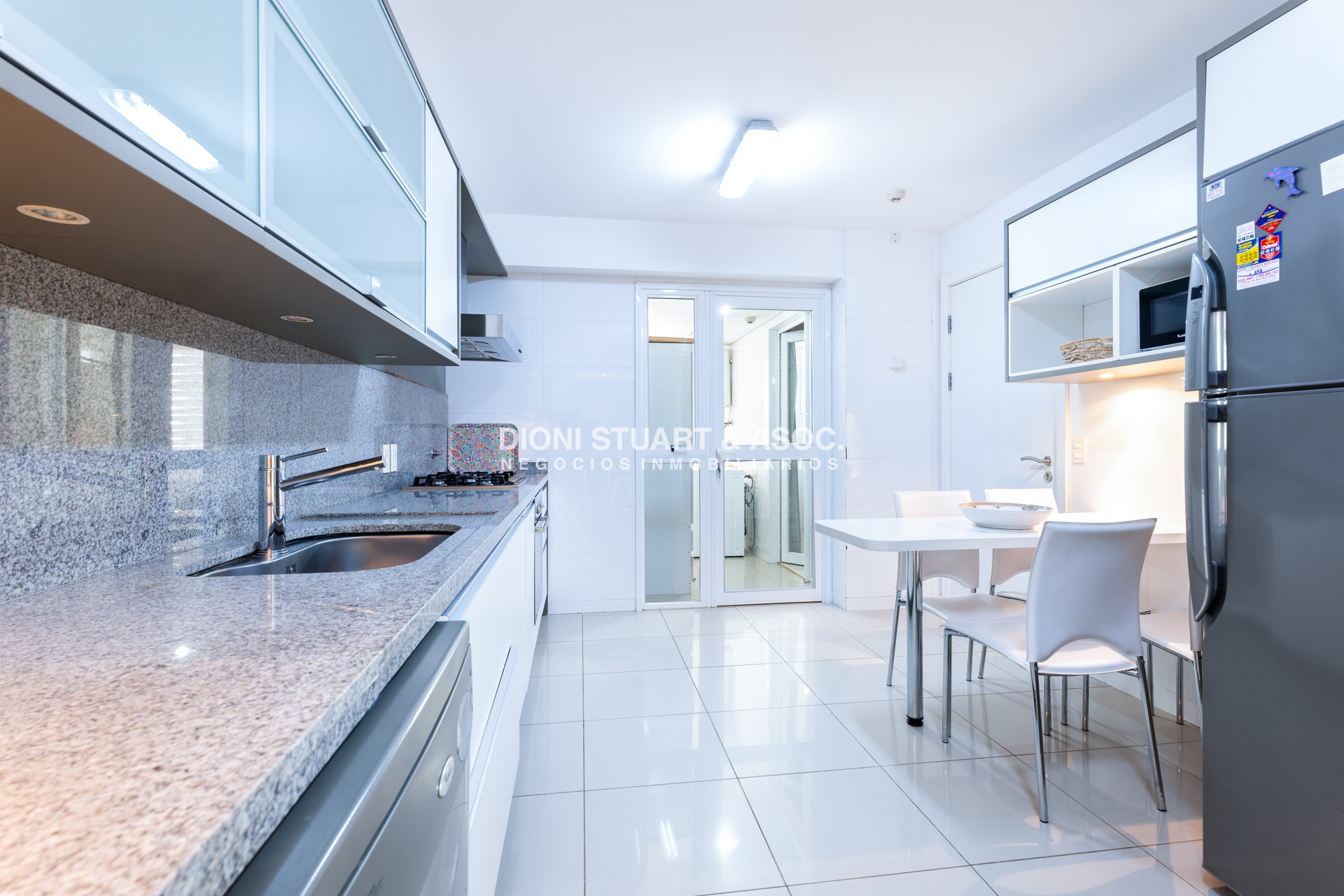 Apartamento ID.815 - Aquarela Esquinero En Venta - 3 Suites + dep - La mejor orientación