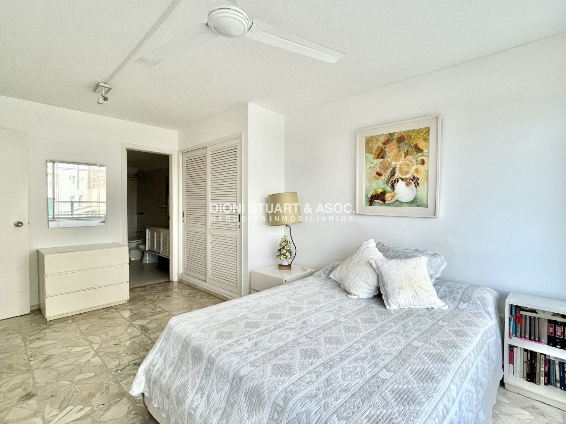 Apartamento ID.470 - TORRE WASHINGTON ESQUINERO DE 3 DORMITORIOS EN VENTA