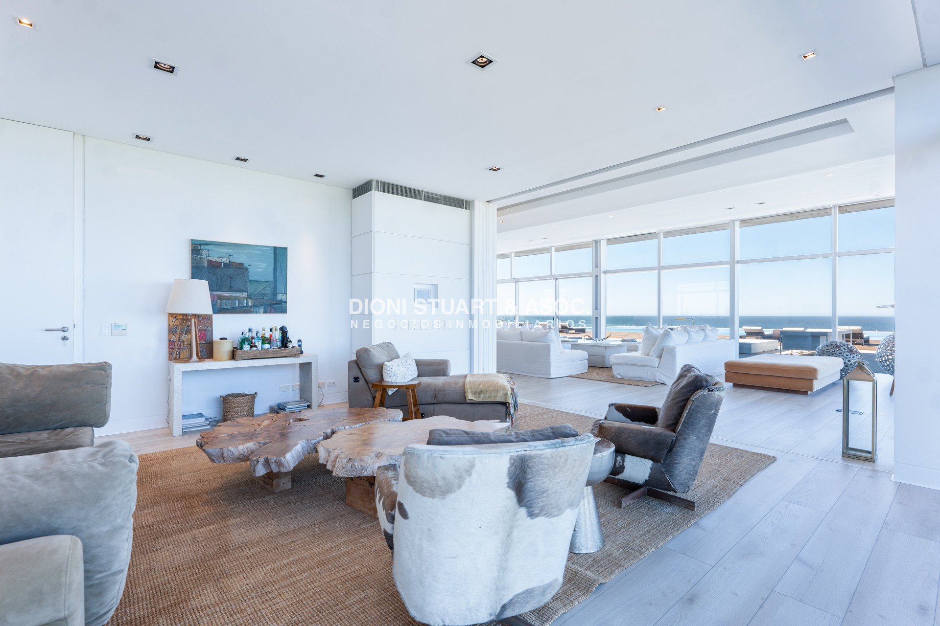 Apartamento ID.1073 - VENTA APARTAMENTO - EDIFICIO ACQUA - 4 SUITES + DEPENDENCIA