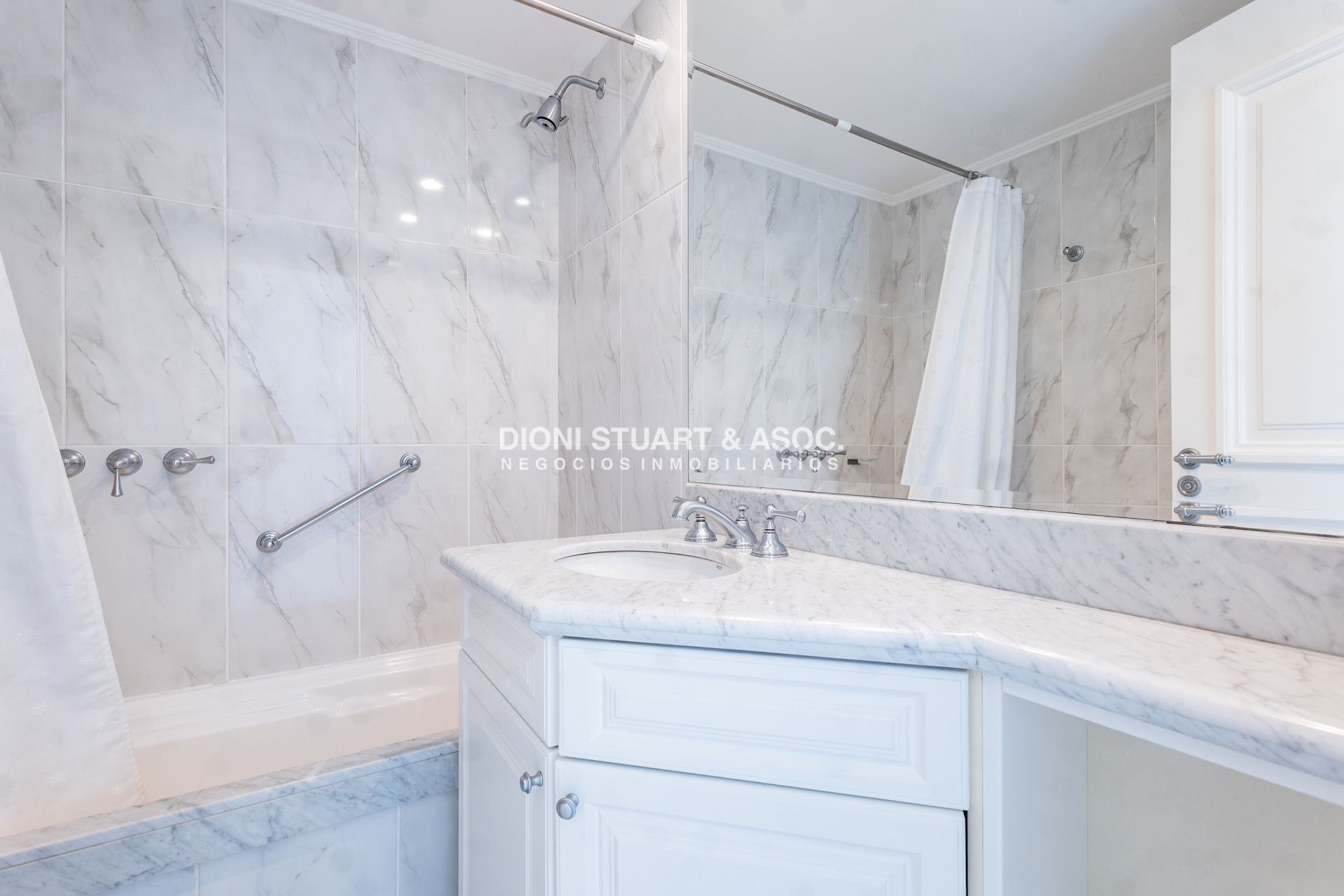 Apartamento ID.56 - VENTA APARTAMENTO MILLENIUM TOWER - 3 DORMITORIOS EN SUITE + DEPENDENCIA - ESQUINERO