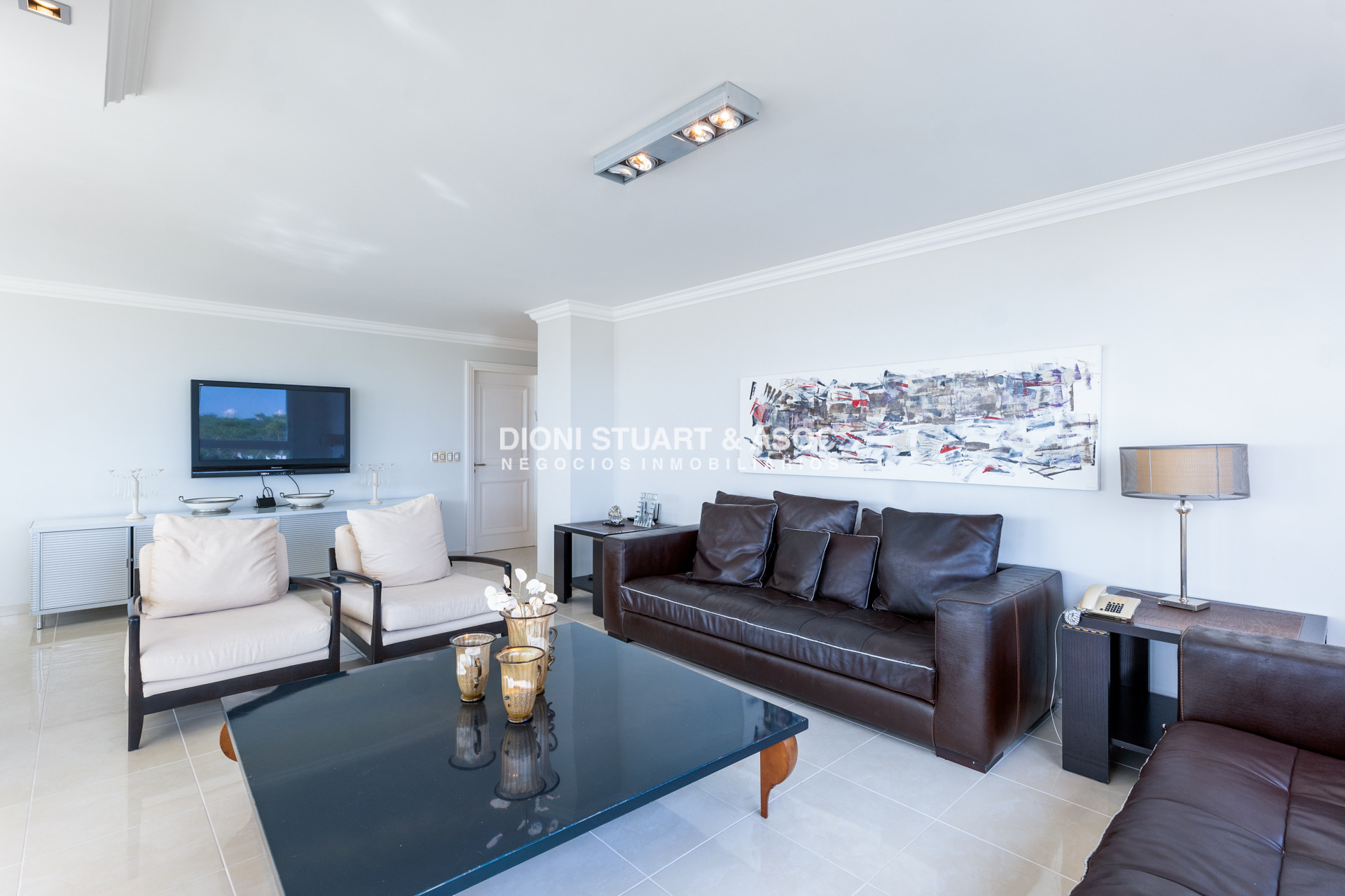 Apartamento ID.902 - DEPARTAMENTO EN VENTA EN LE JARDIN - ESQUINERO - 3 DORMITORIOS EN SUITE