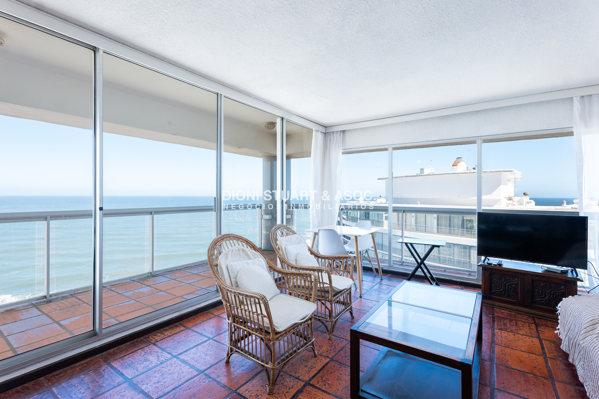 Apartamento ID.751 - Apartamento en Peninsula - 2 Dormitorios - Piso Alto - Torre Plaza