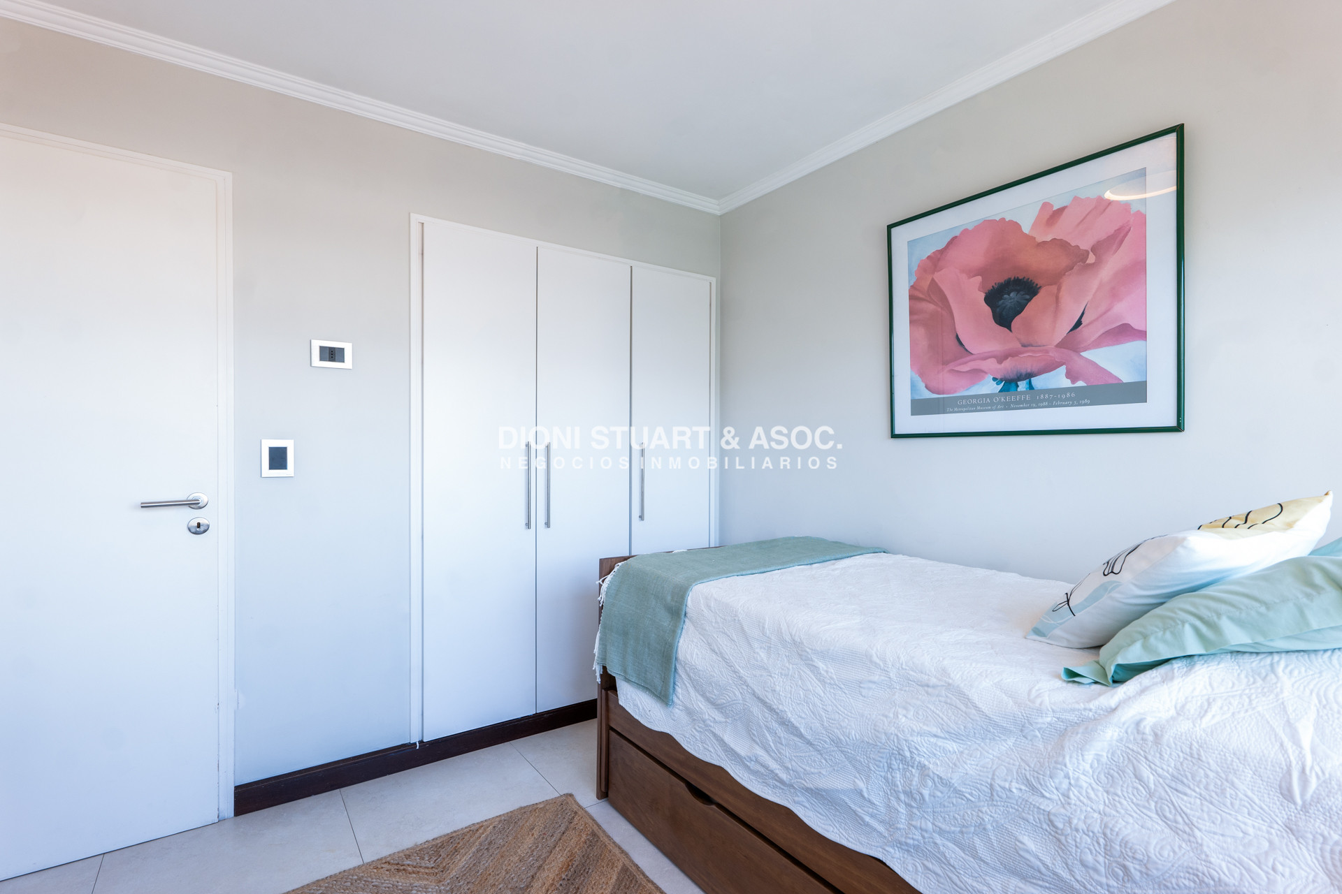 Apartamento ID.962 - APARTAMENTO EN VENTA 2 DORMITORIOS RECICLADO EN EDIFICIO VAN GOOGH - PENINSULA PUNTA DEL ESTE