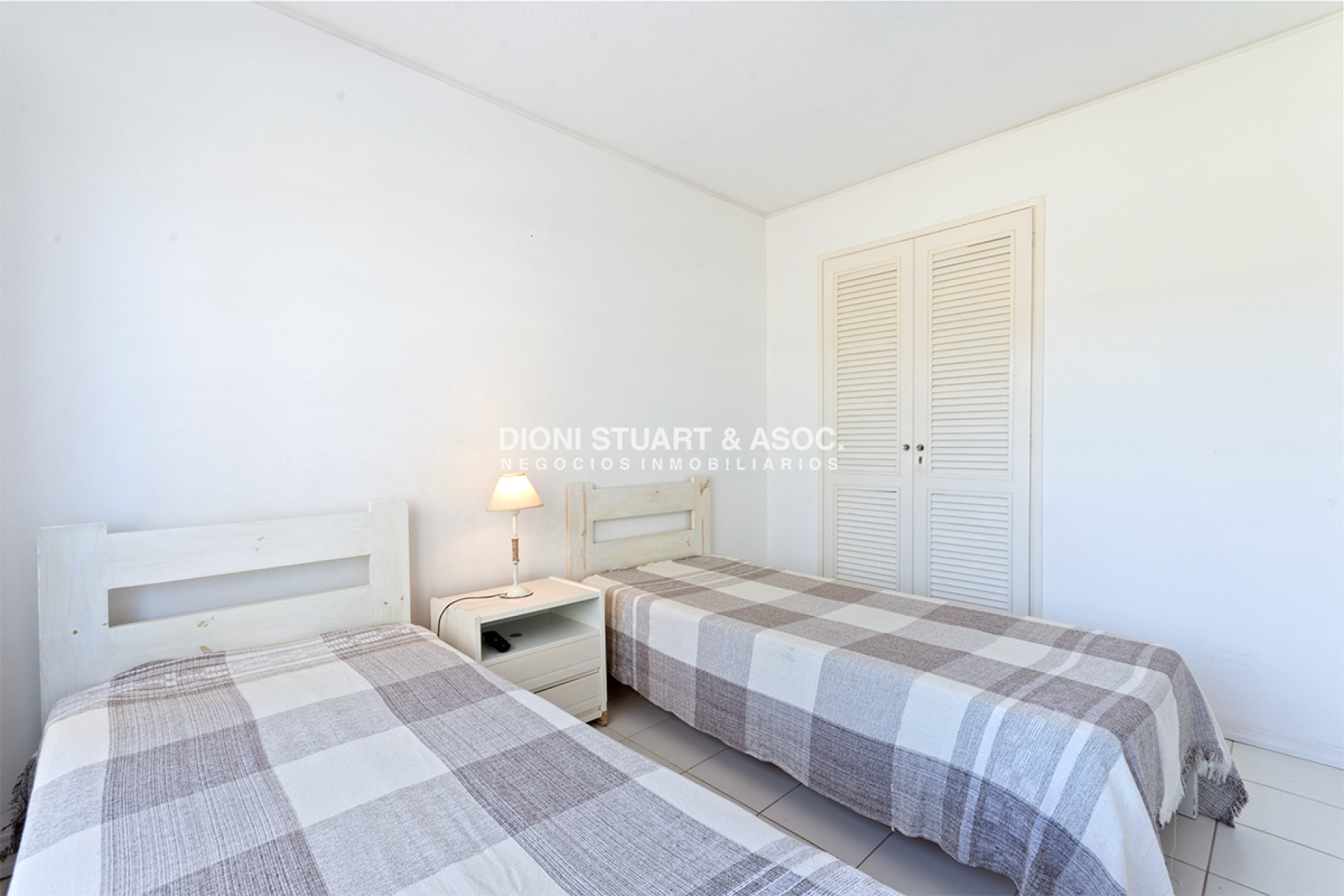 Apartamento ID.533 - Torre Jefferson - 2 Dormitorios y Dependencia - Complejo Lincoln Center
