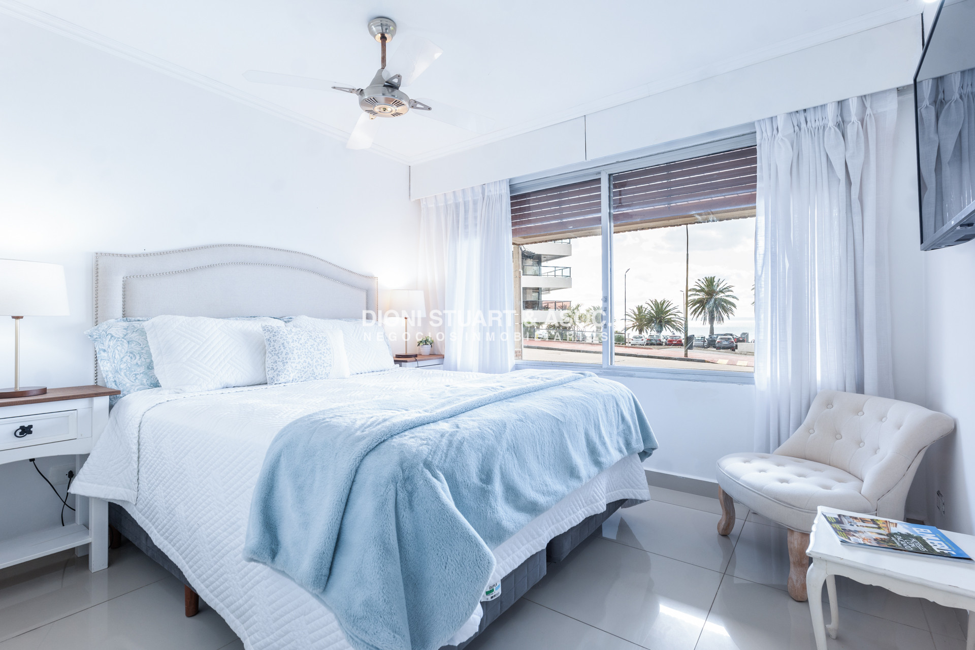 Apartamento ID.1124 - VENTA APRTAMENTO 3 DORMITORIOS PLAYA MANSA - EDIFICIO CIVITAVECCHIA