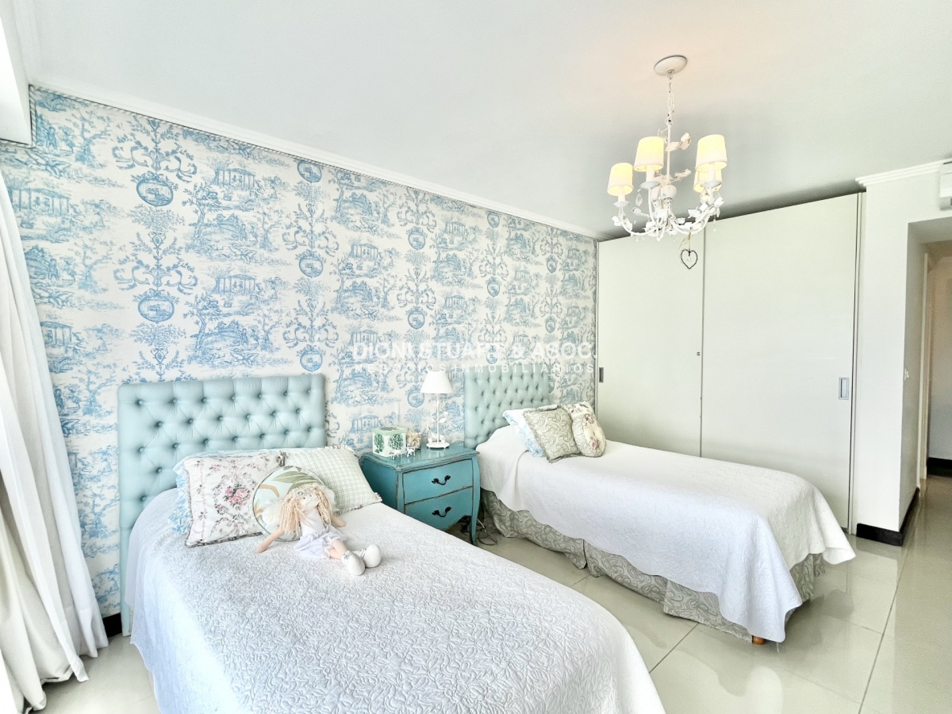 Apartamento ID.116 - Torre Lobos  -  Esquinero - En Venta