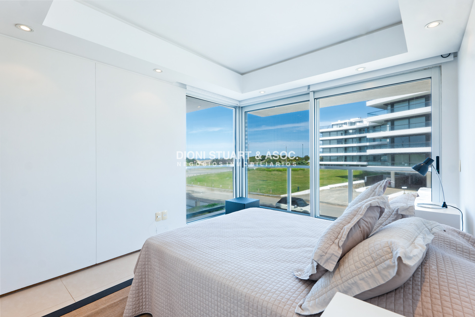 Apartamento ID.756 - DEPARTAMENTO PRIMERA LINEA BRAVA - 4 DORMS EN SUITE - MYTHOS