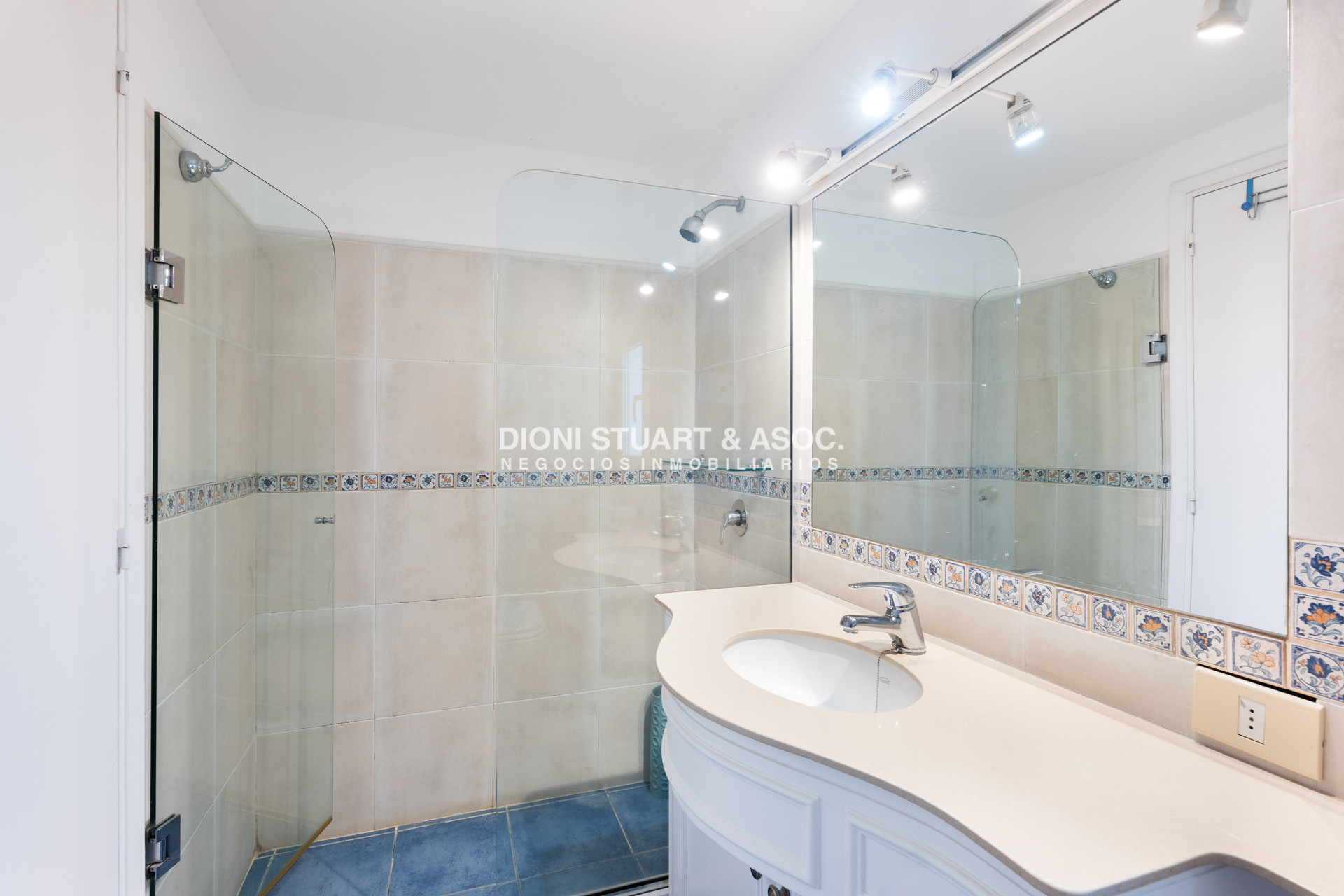 Apartamento ID.717 - Alquiler de Temporada - 2 Dormitorios y Dependencia - Complejo Lincoln Center - Todos Los Amenities