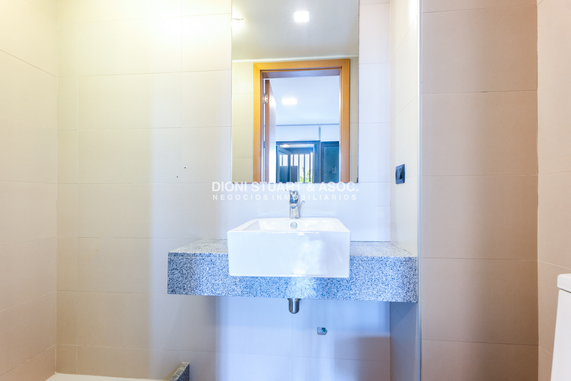 Apartamento ID.874 - Tiburon Terrazas Barra SS - Semi piso con piscina