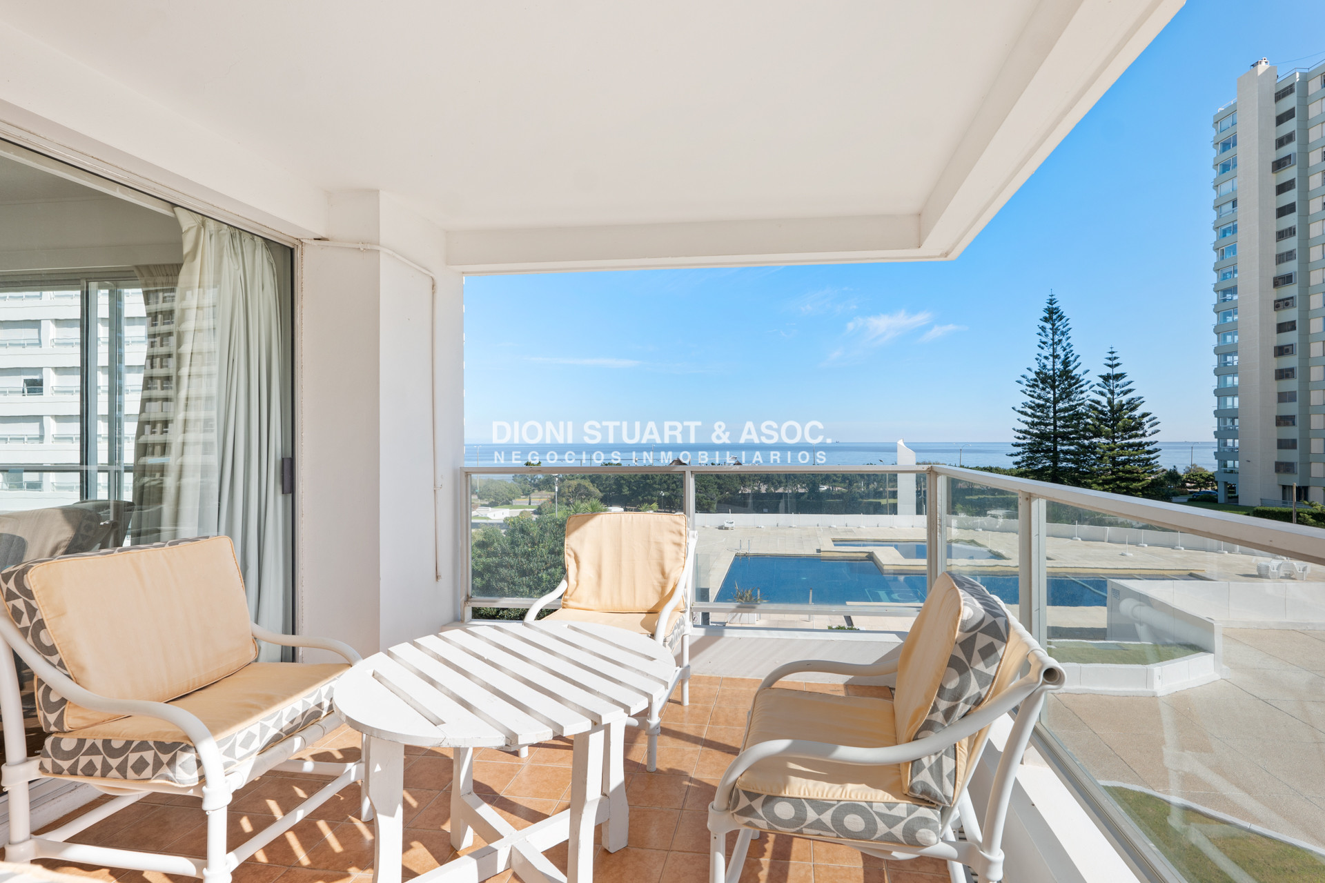 Apartamento ID.675 - APARTAMENTO EN PLAYA MANSA - TORRE JEFFERSON  - 4 DORMITORIOS - COMPLEJO LINCOLN CENTER