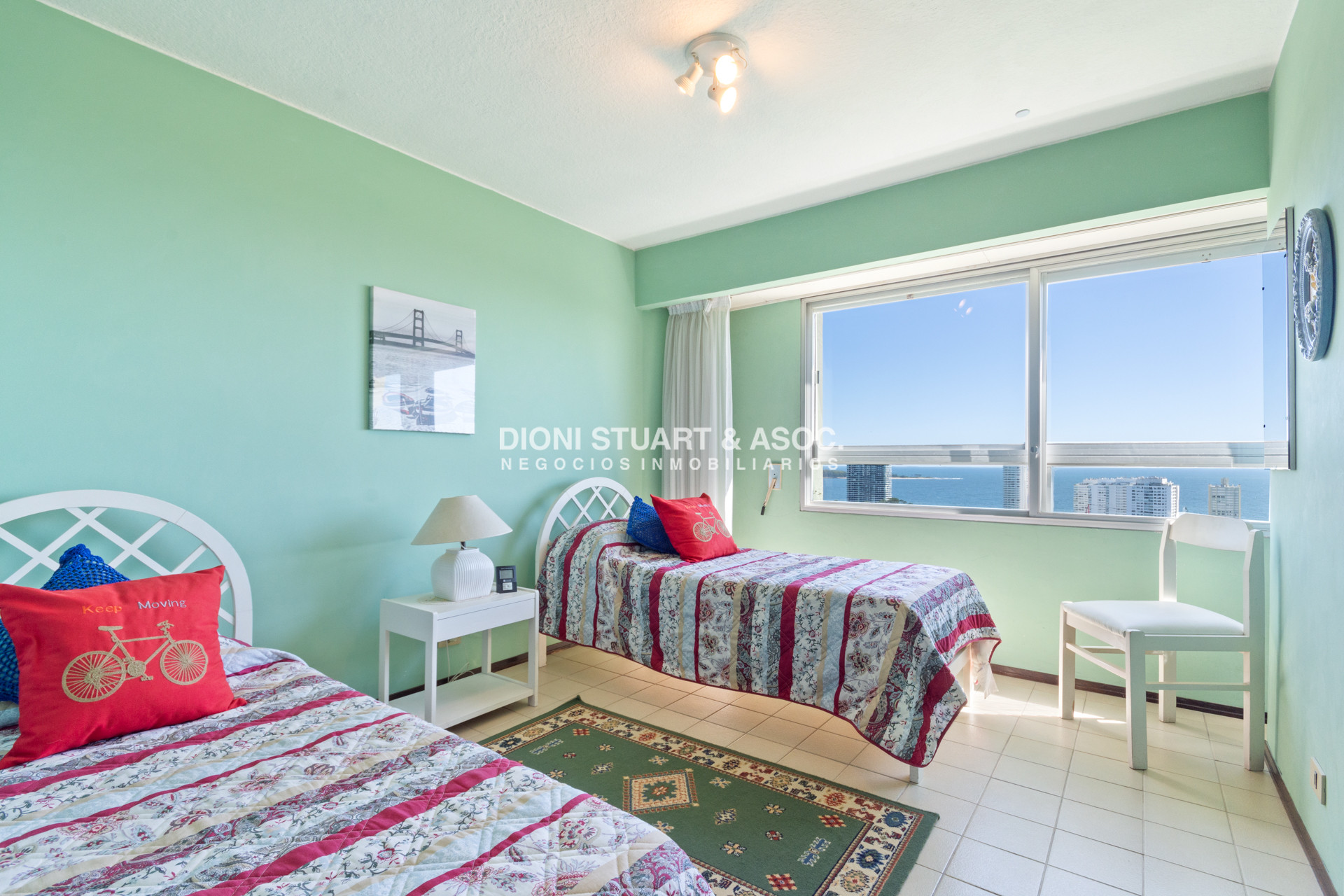 Apartamento ID.579 - Parquemar Roosevelt - Piso alto - 2 Dorm 
